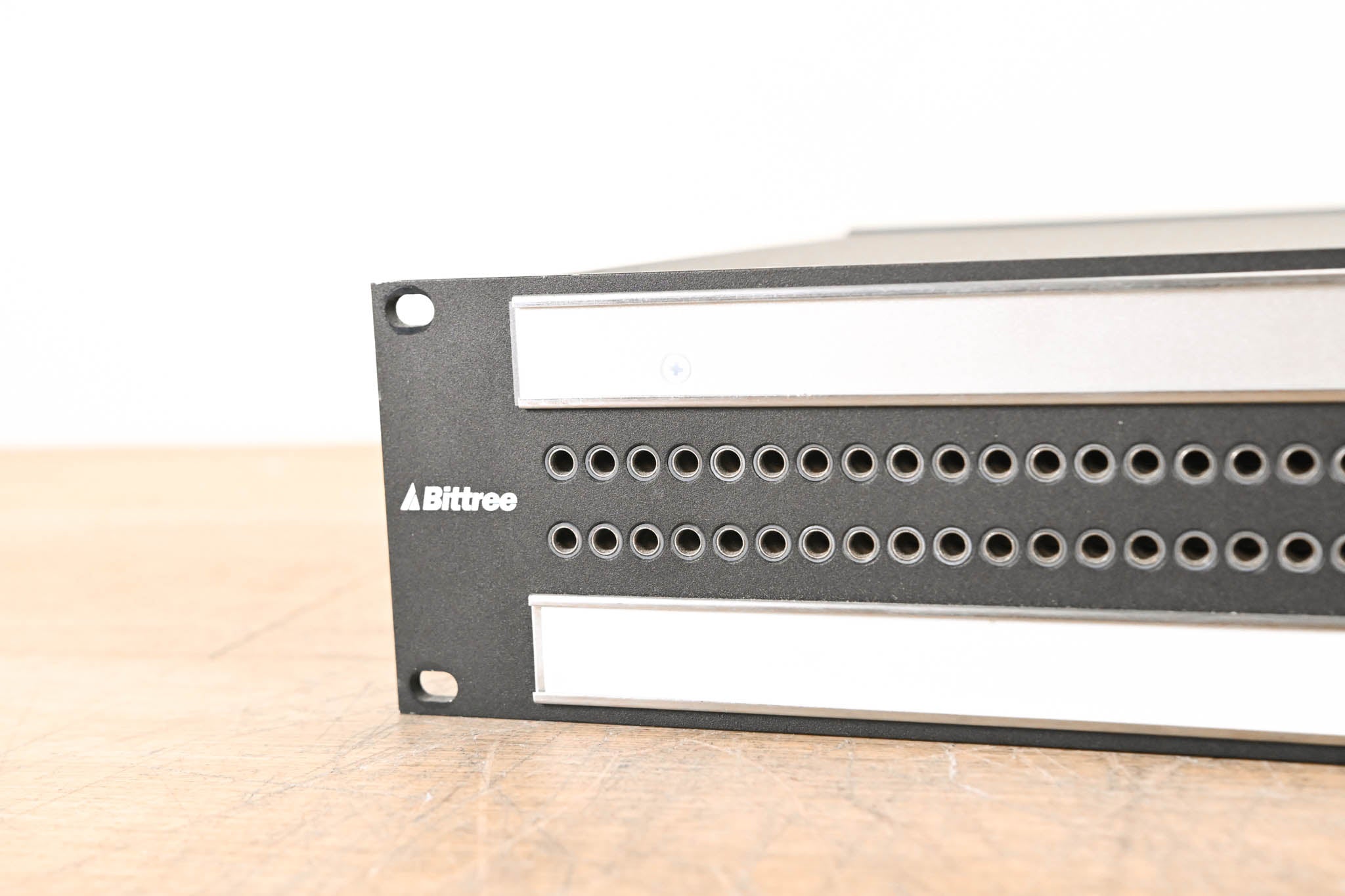 Bittree B96DC-FNOST/E3 M2OU12B 2x48 2RU TT Patchbay