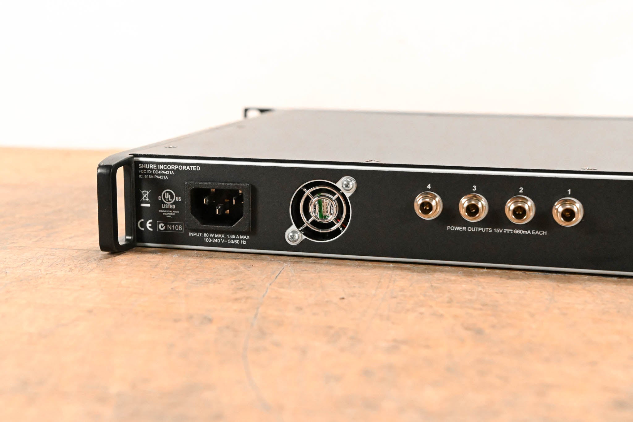 Shure PA421A 4-Port PSM Antenna Combiner - 470-952 MHz