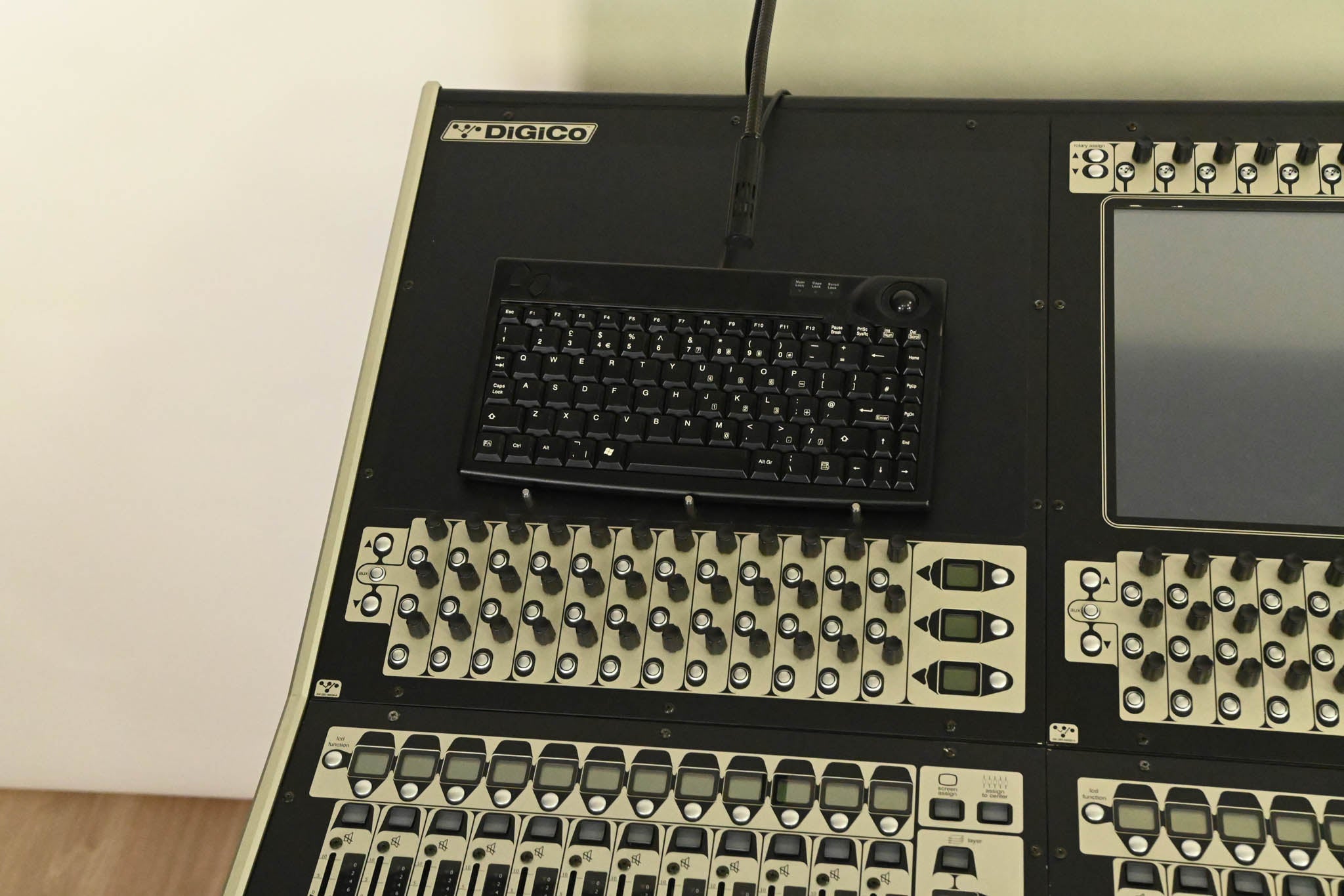 DiGiCo SD8 120-Channel Digital Mixing Console