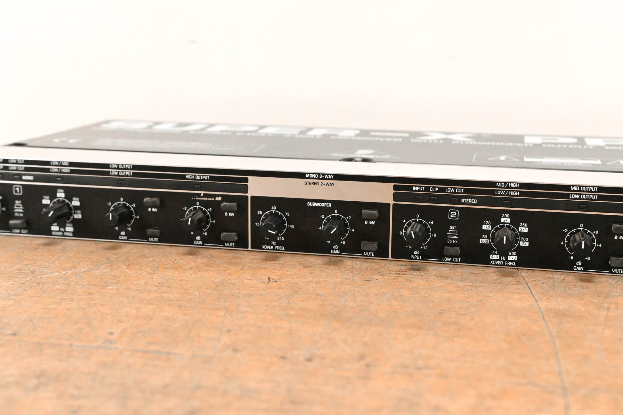Behringer SUPER-X PRO CX2310 Stereo 2-Way/Mono 3-Way Crossover