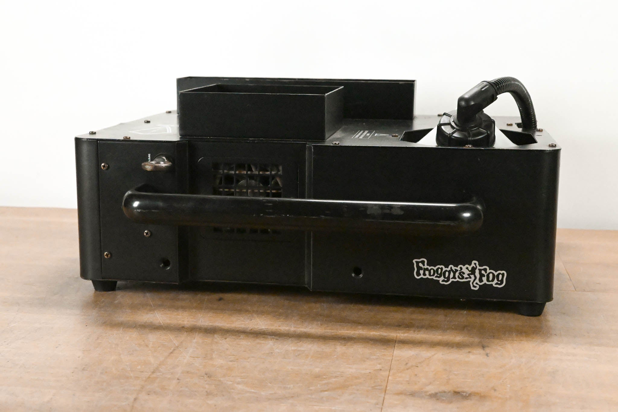 Froggy's Fog Hyperion D6 Dual-Color 1600W Upshot Fog Machine (NO PSU)