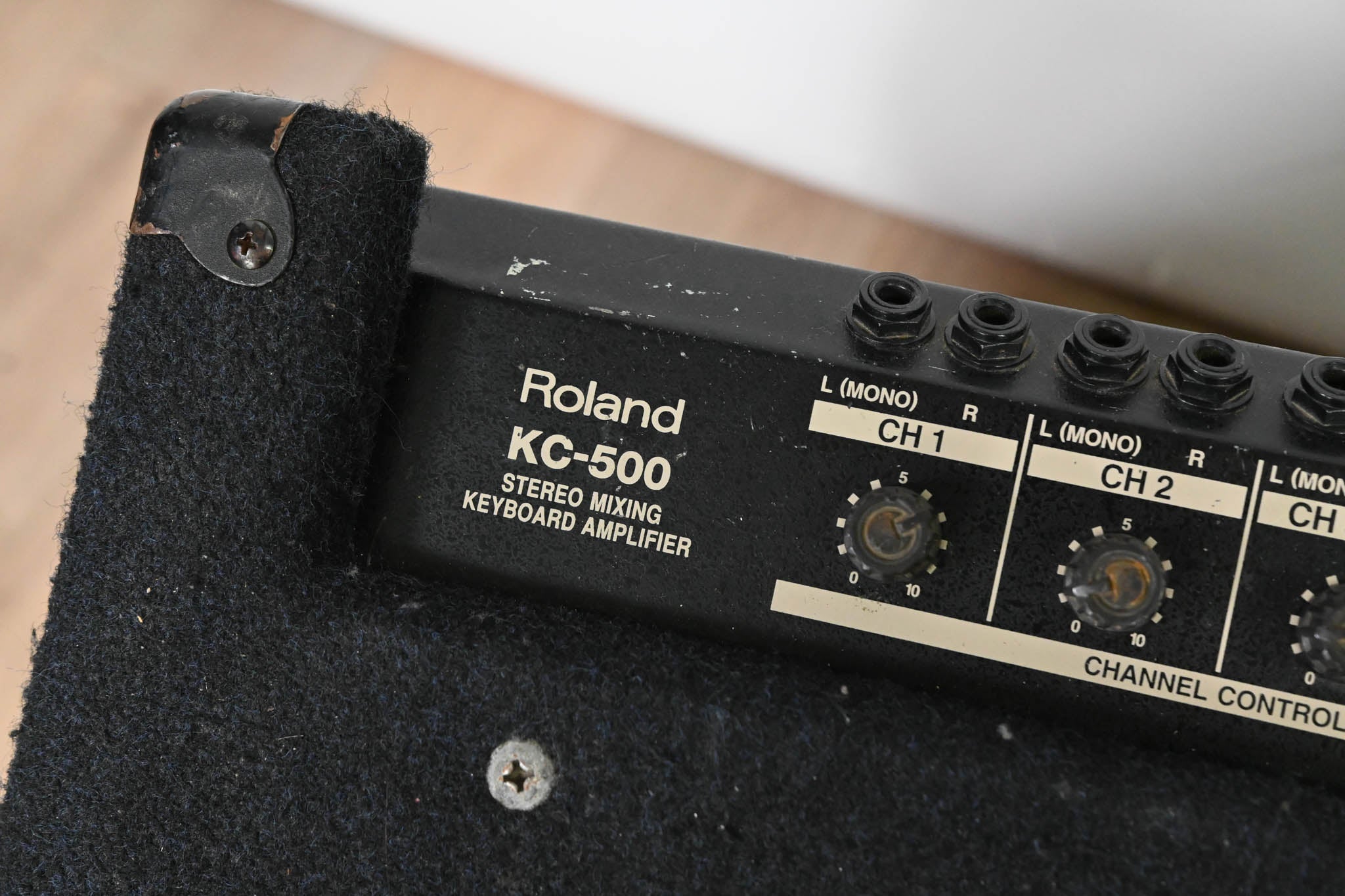 Roland KC-500 4-Channel 150W 1x15