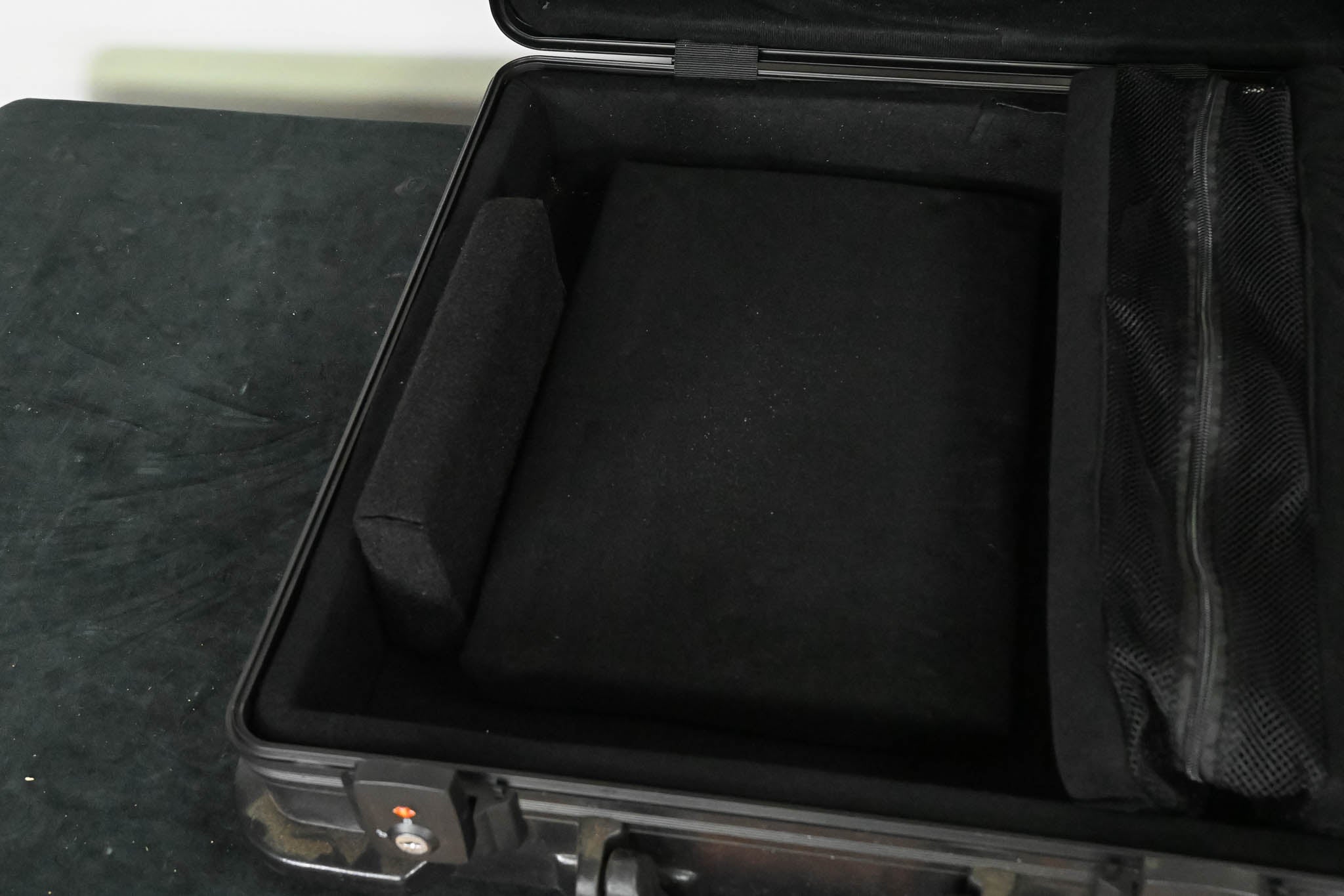 Gator Cases GTSA-AVPROJECT TSA Projector Case - 18" x 18" x 6″