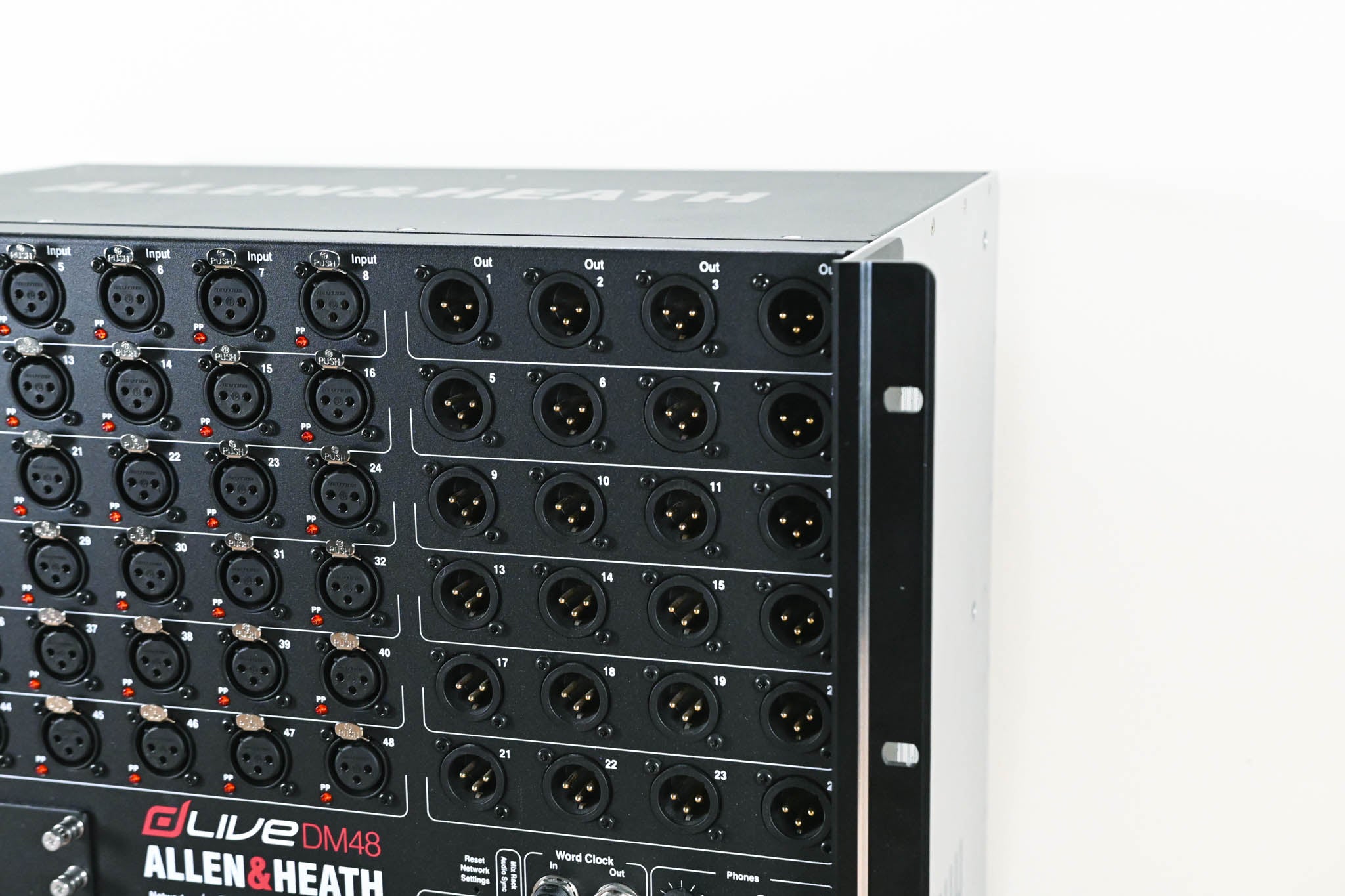 Allen & Heath dLive DM48 48-input MixRack