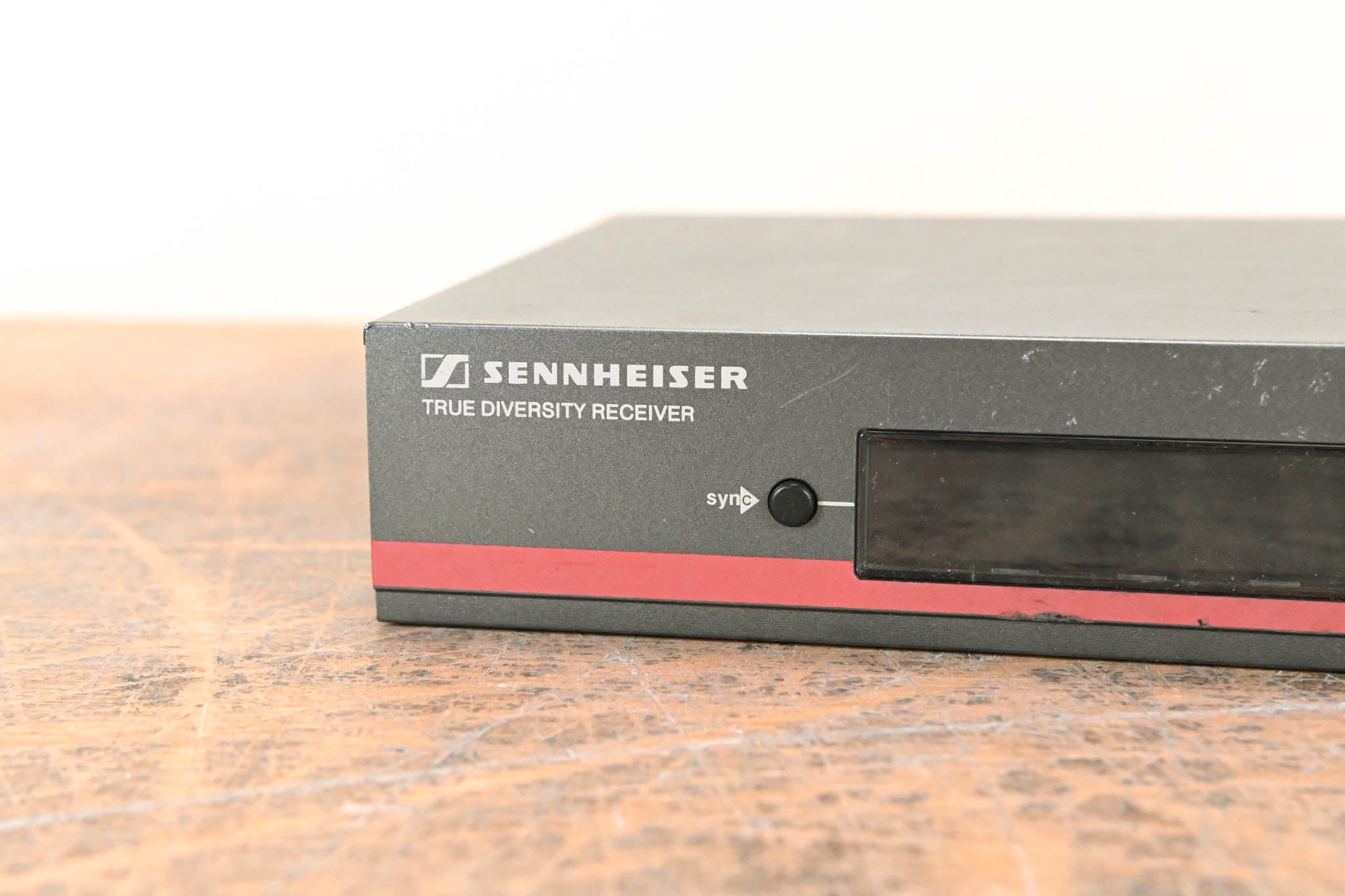 Sennheiser EM 100 G3 Wireless Receiver - 516-558 MHz (NO POWER SUPPLY)