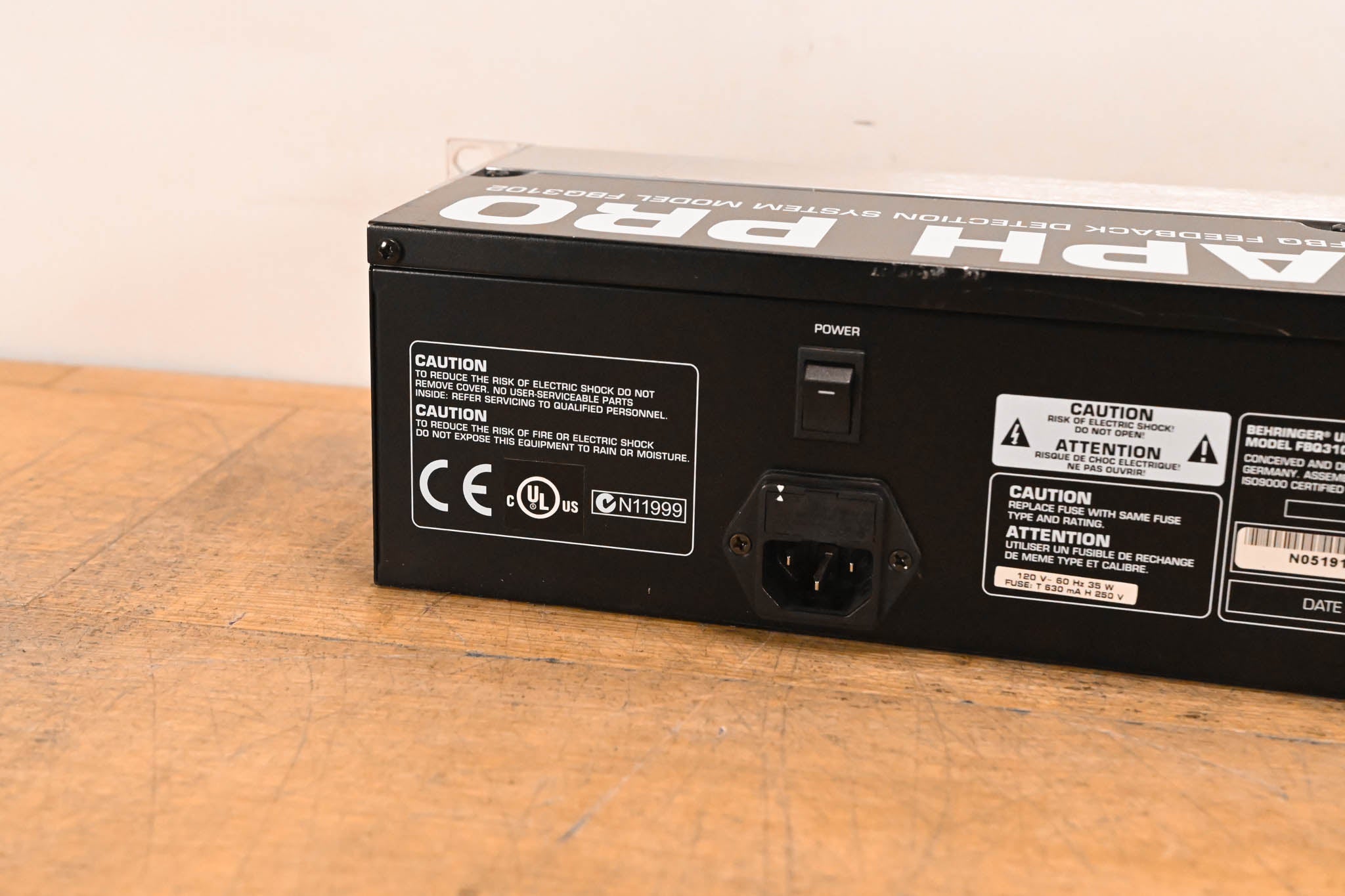 Behringer ULTRAGRAPH PRO FBQ3102 Dual 31-Band Graphic Equalizer