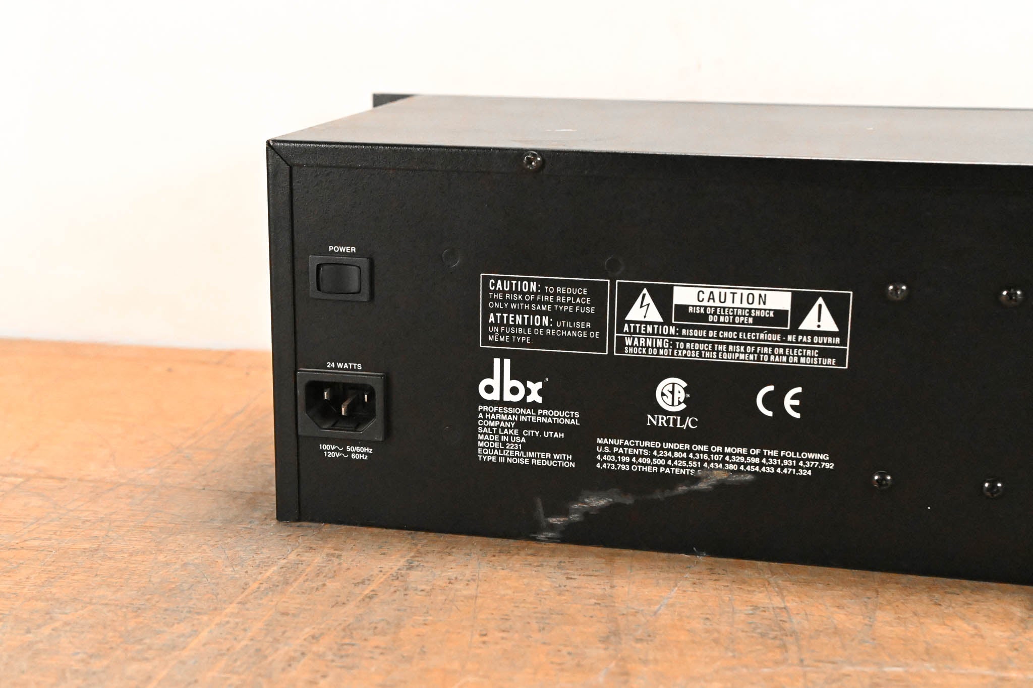 dbx 2231 Dual-Channel 31-Band Graphic Equalizer/Limiter