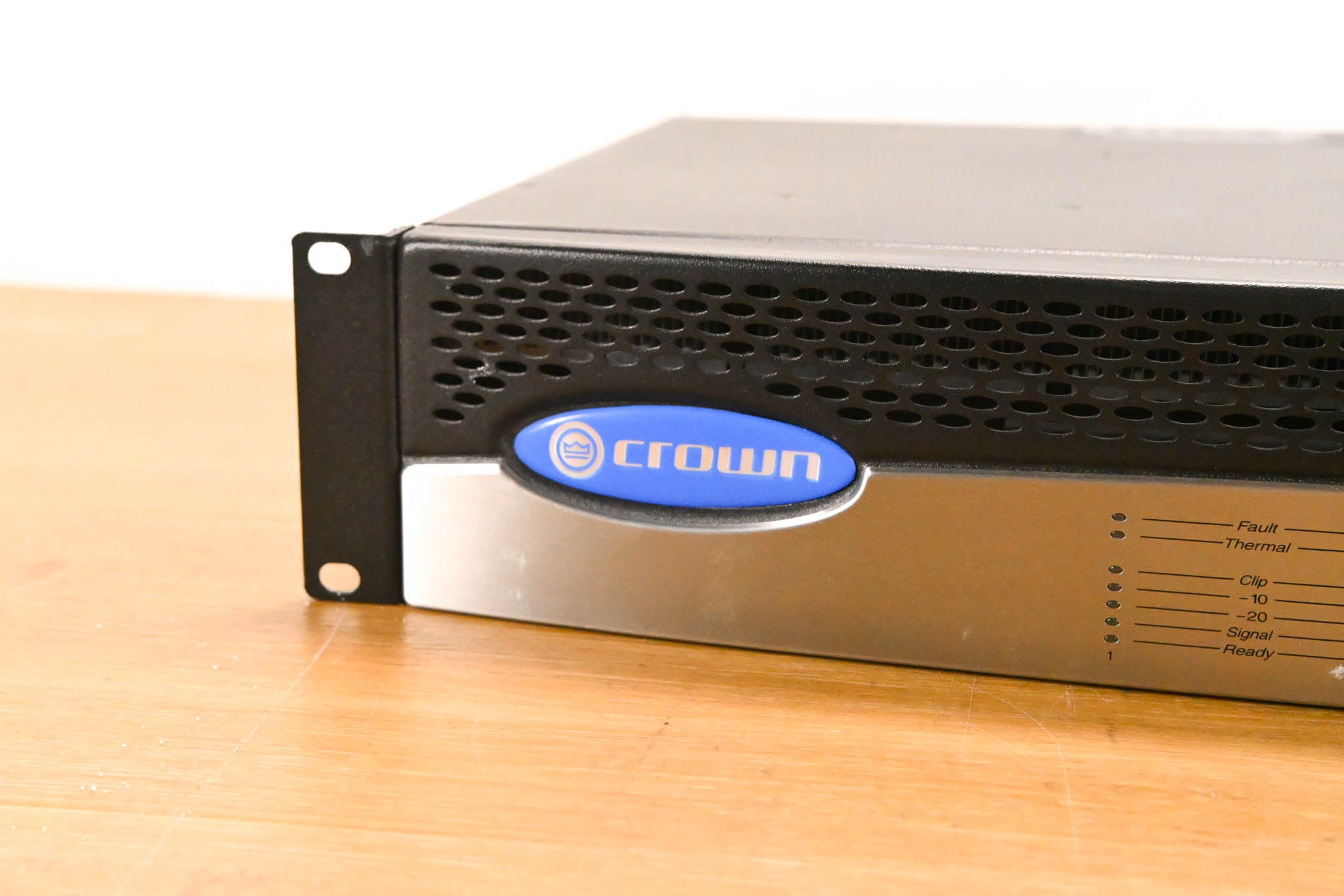 Crown CTs 3000 Two-Channel 1500W Power Amplifier