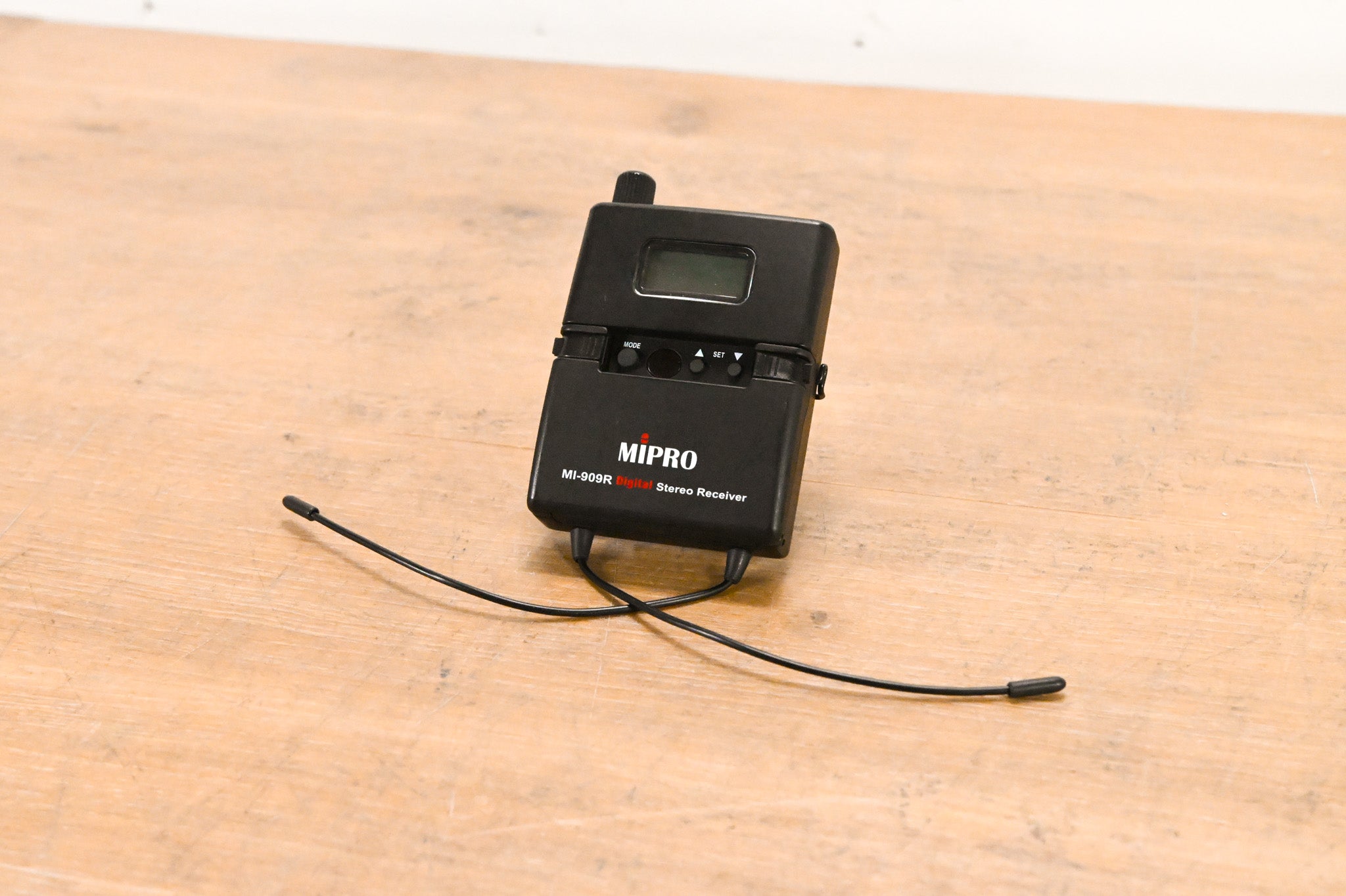 Mipro MI-909T/R Digital IEM System - 5E Range: 480-544 MHz (NO PSU)