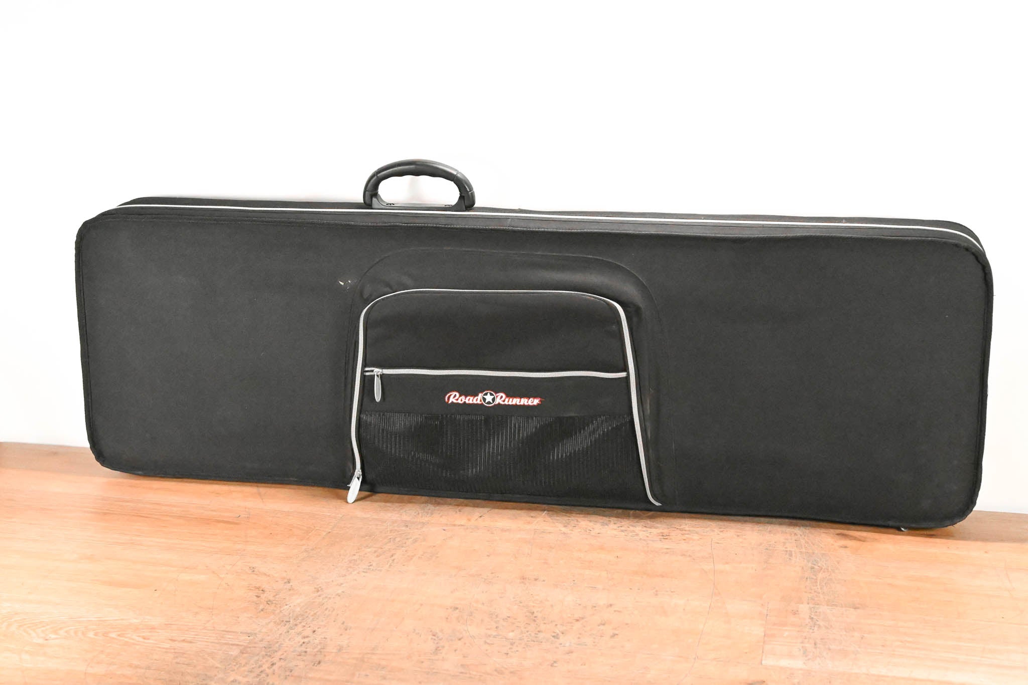 Fender Precision Bass 2009 MIM Sunburst With Case