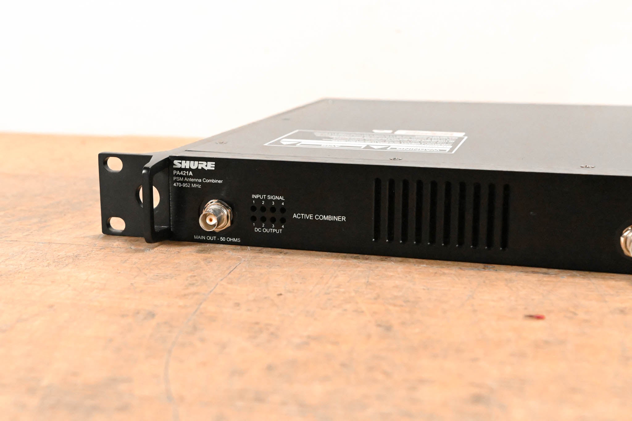 Shure PA421A 4-Port PSM Antenna Combiner - 470-952 MHz