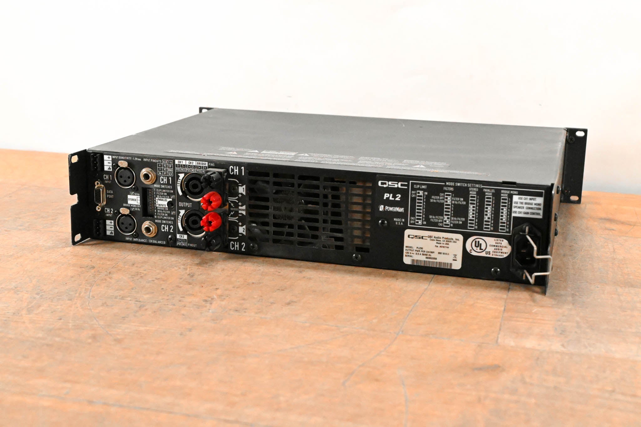 QSC PL230 PowerLight 2 Series 2-Channel 1500W Power Amplifier