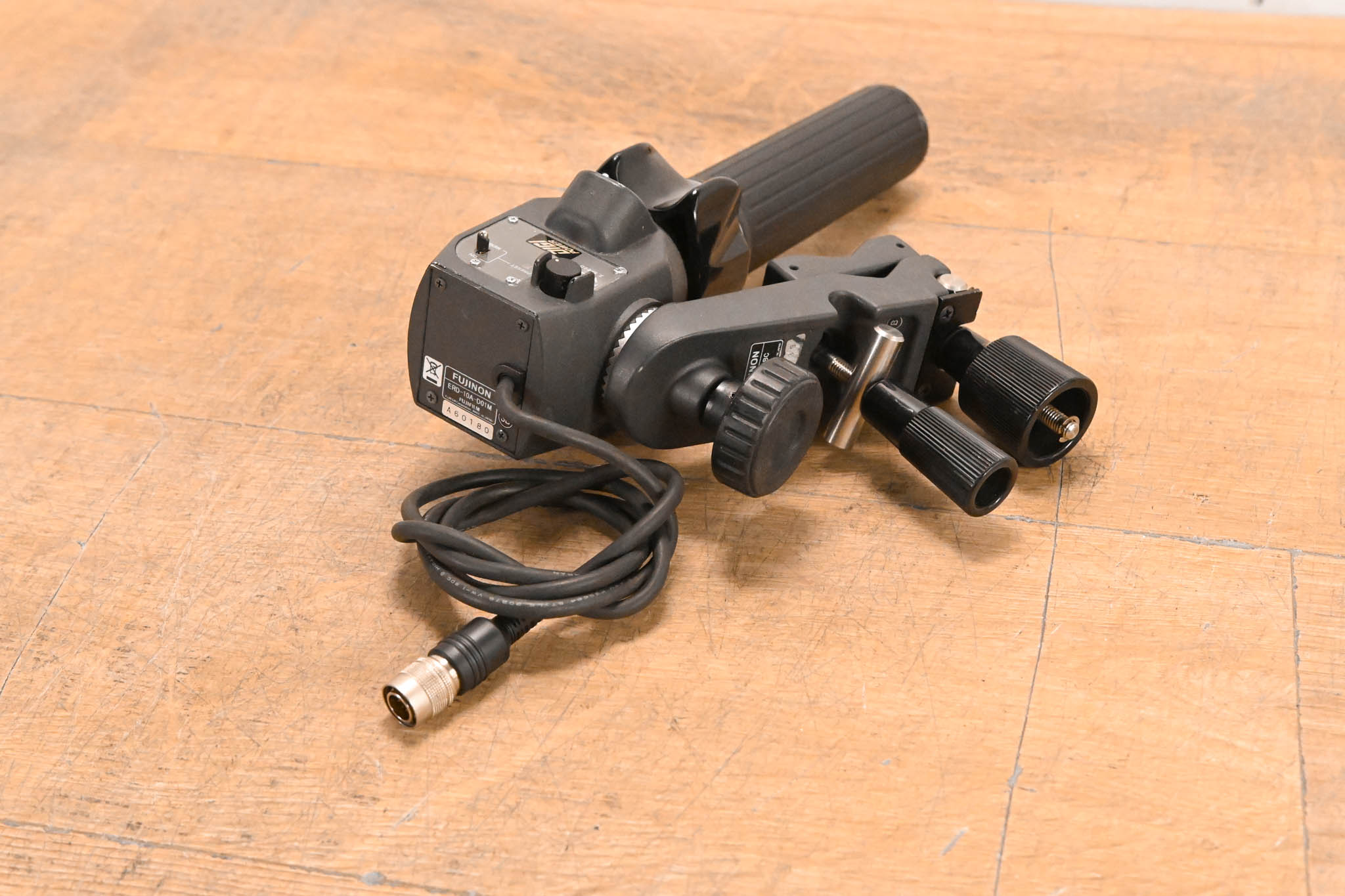 Fujinon ERD-10A-D01M Digital Zoom Demand Controller w/ MCA-06BC Clamp