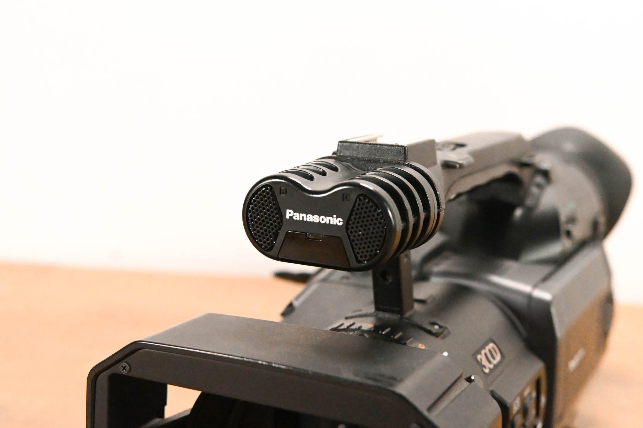 Panasonic AG-DVX100B 3-CCD Mini-DV Cinema Video Camcorder