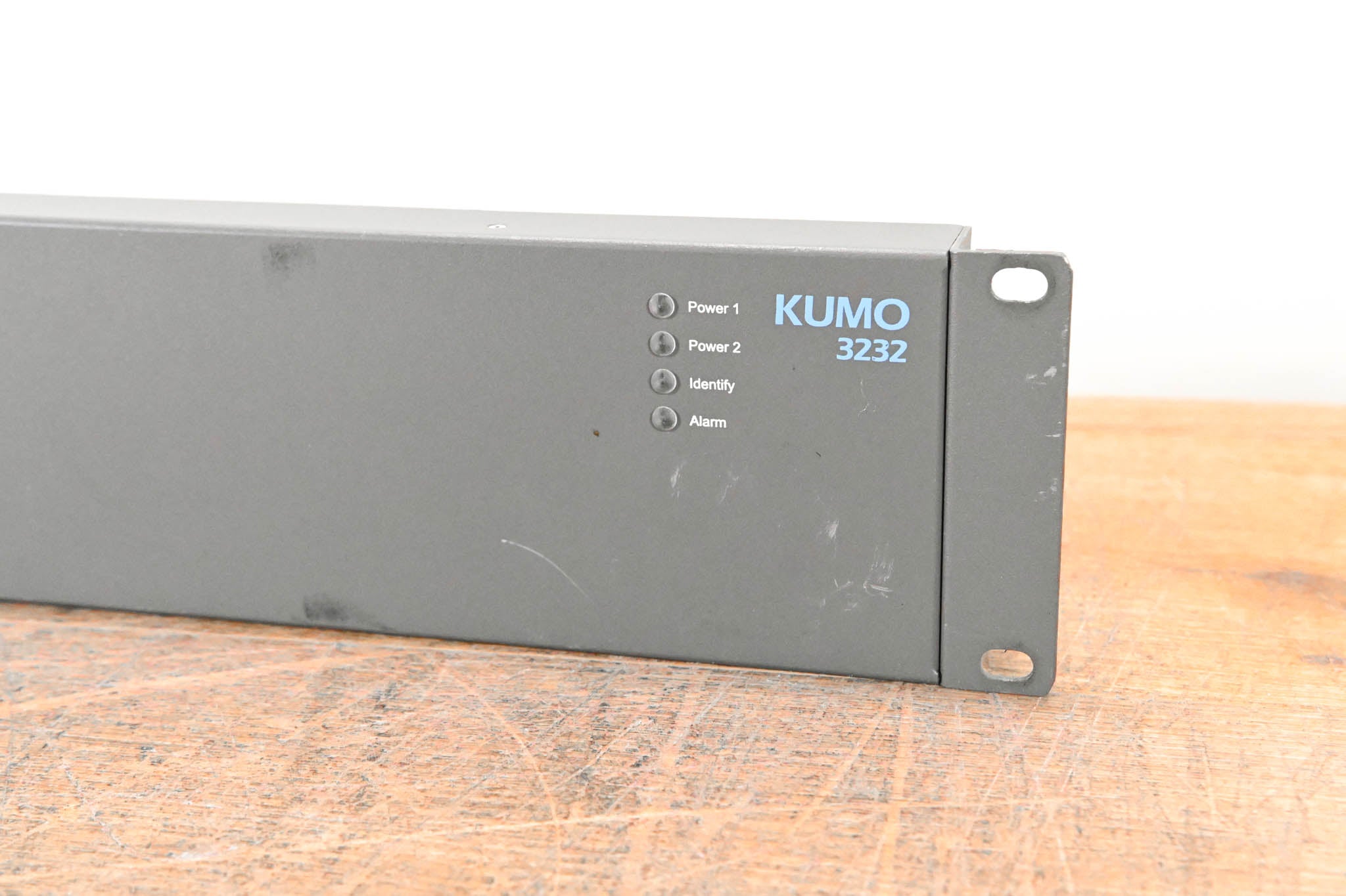 AJA KUMO 3232 2RU Compact 3G-SDI Router