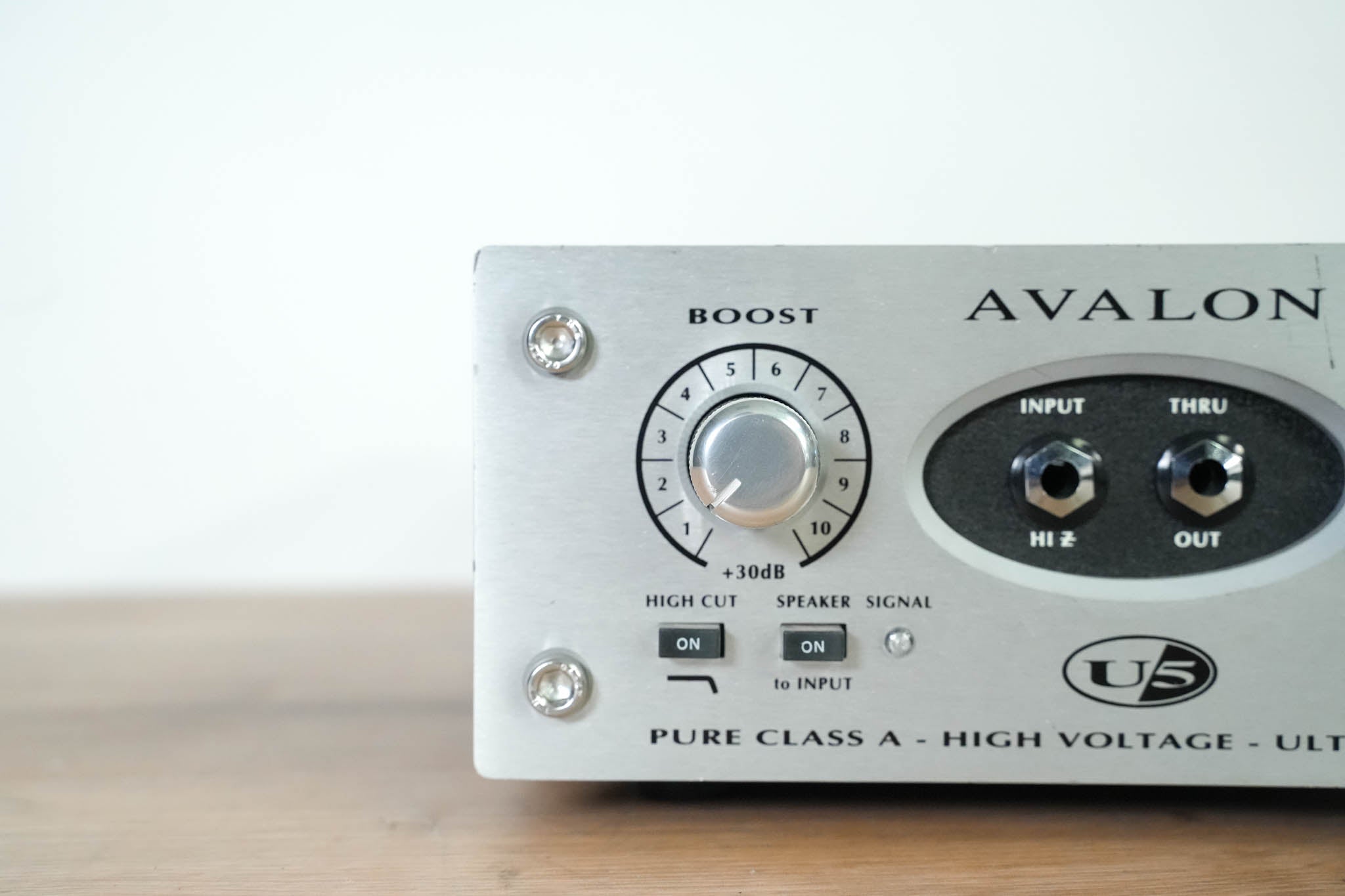 Avalon U5 Active Instrument Direct Box and Preamp