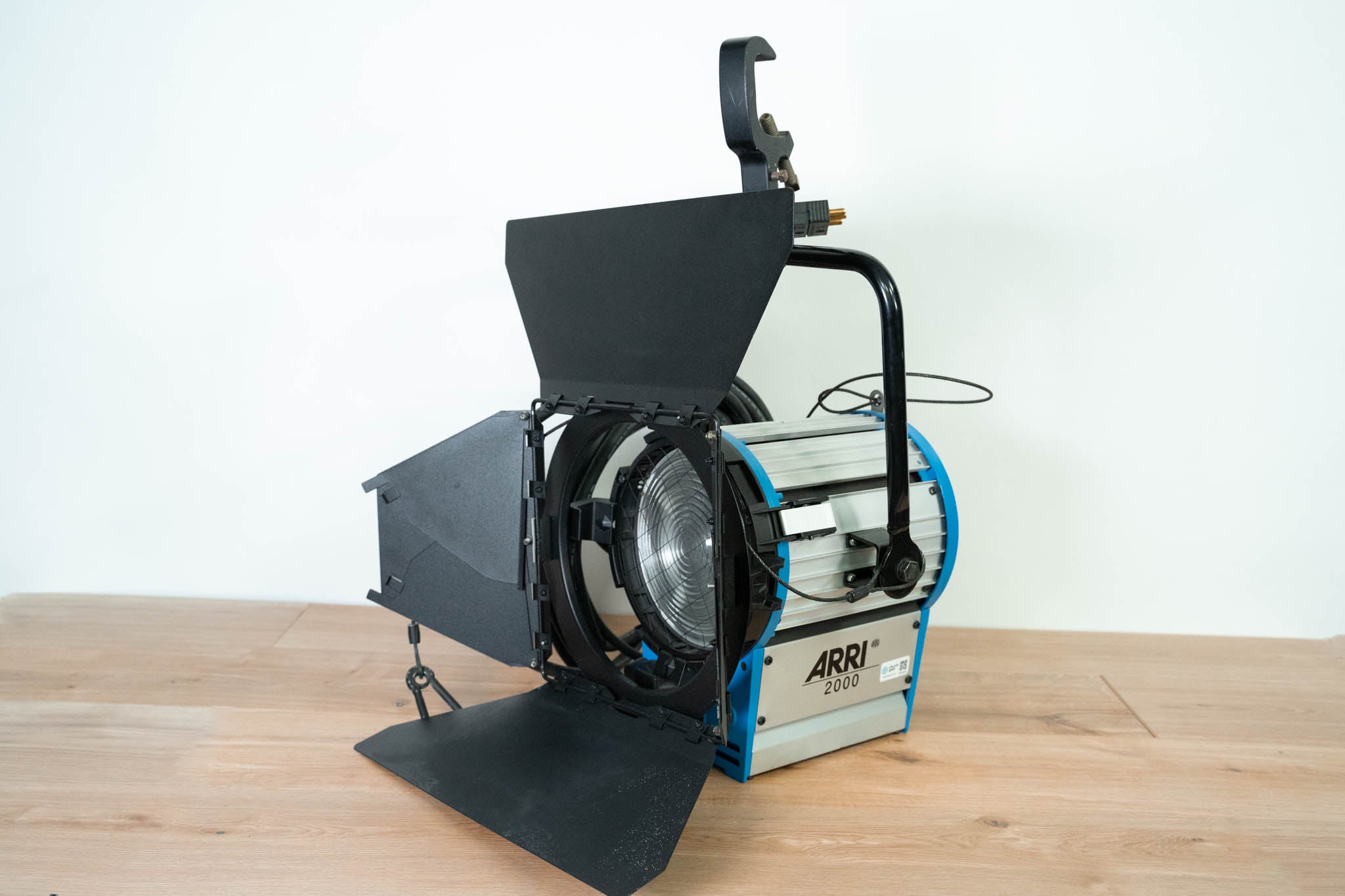 ARRI 2000 Fresnel Light Fixture