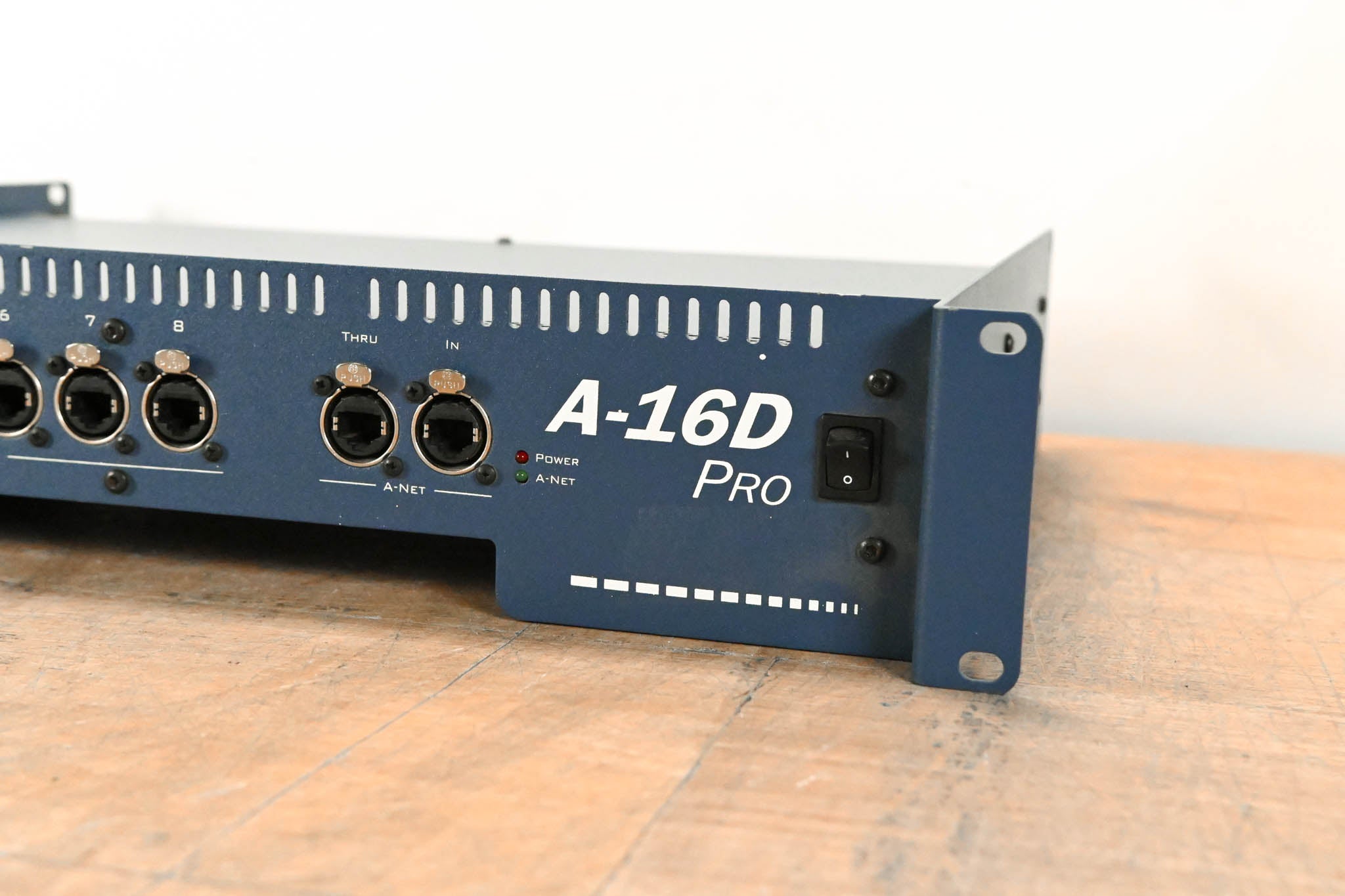 Aviom A-16D Pro A-Net Distributor