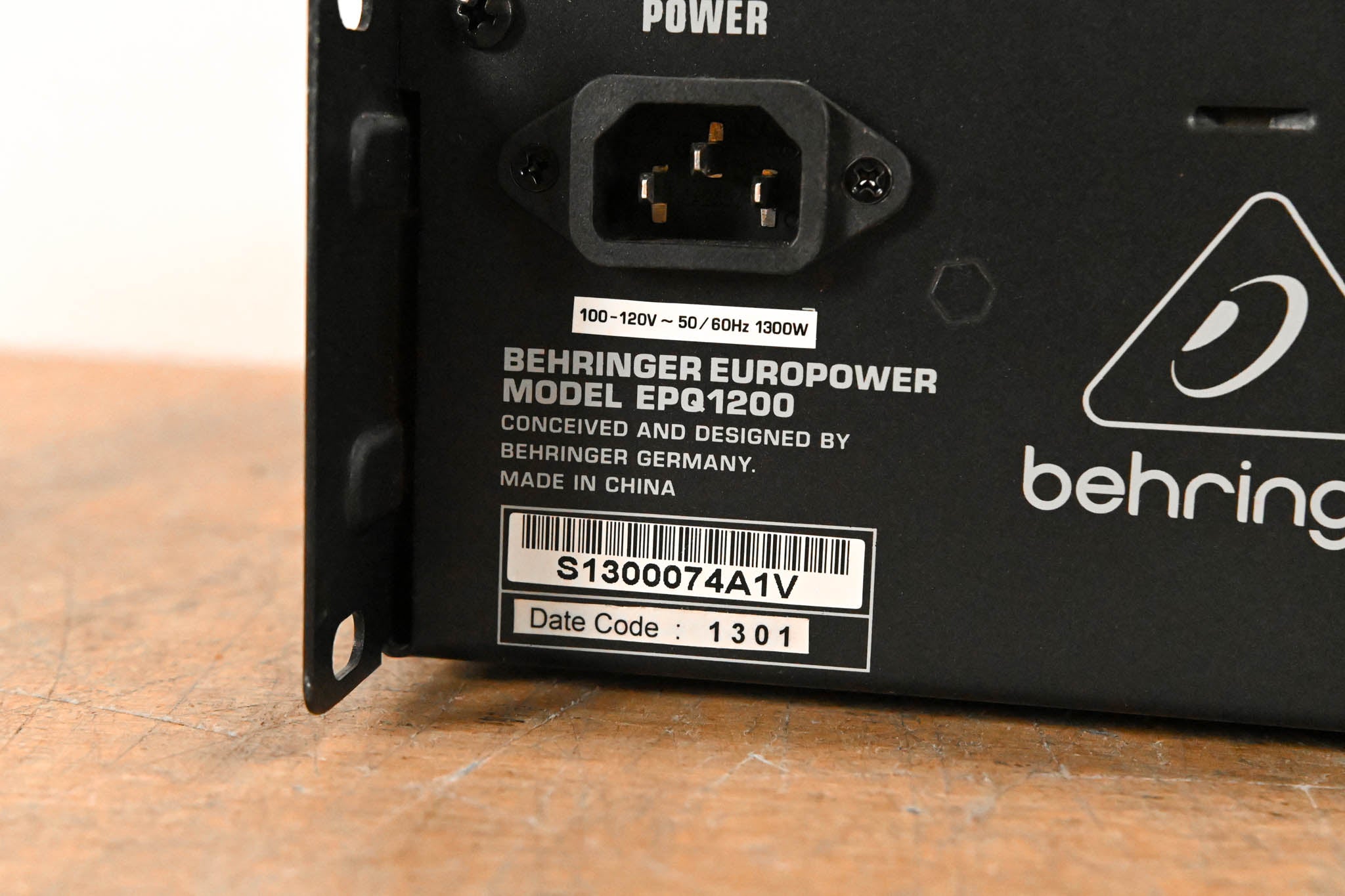 Behringer Europower EPQ1200 Stereo Power Amplifier