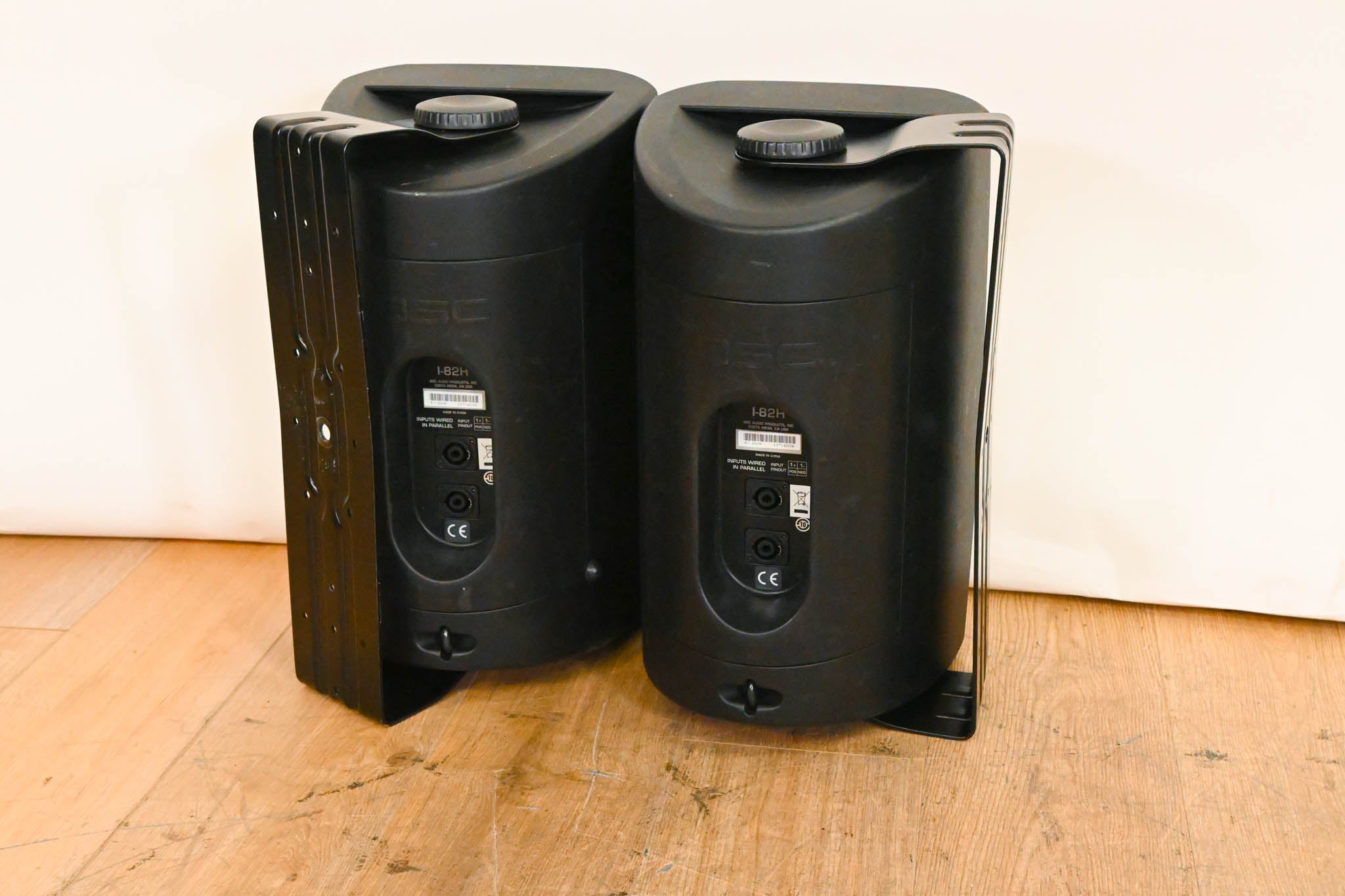 QSC I-82H 8" 2-Way 200-Watt Passive PA Speaker (PAIR)