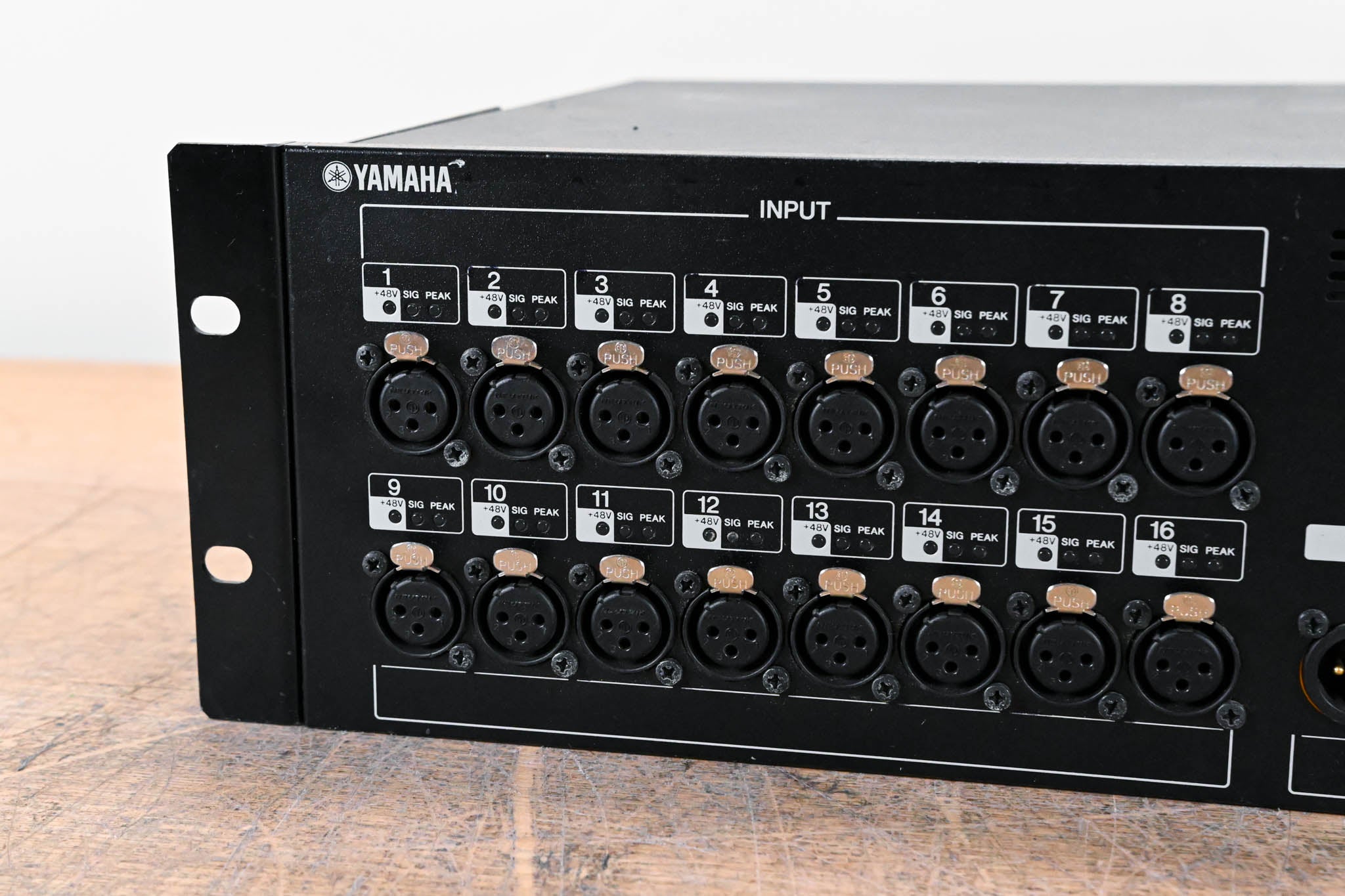 Yamaha SB168-ES 16-Channel EtherSound Stage Box