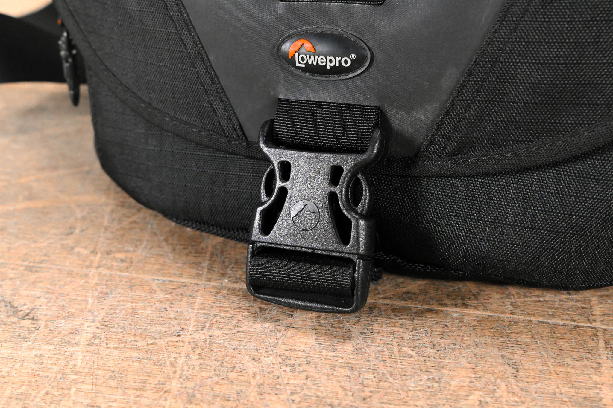 Lowepro Stealth Reporter D100 AW Camera Bag