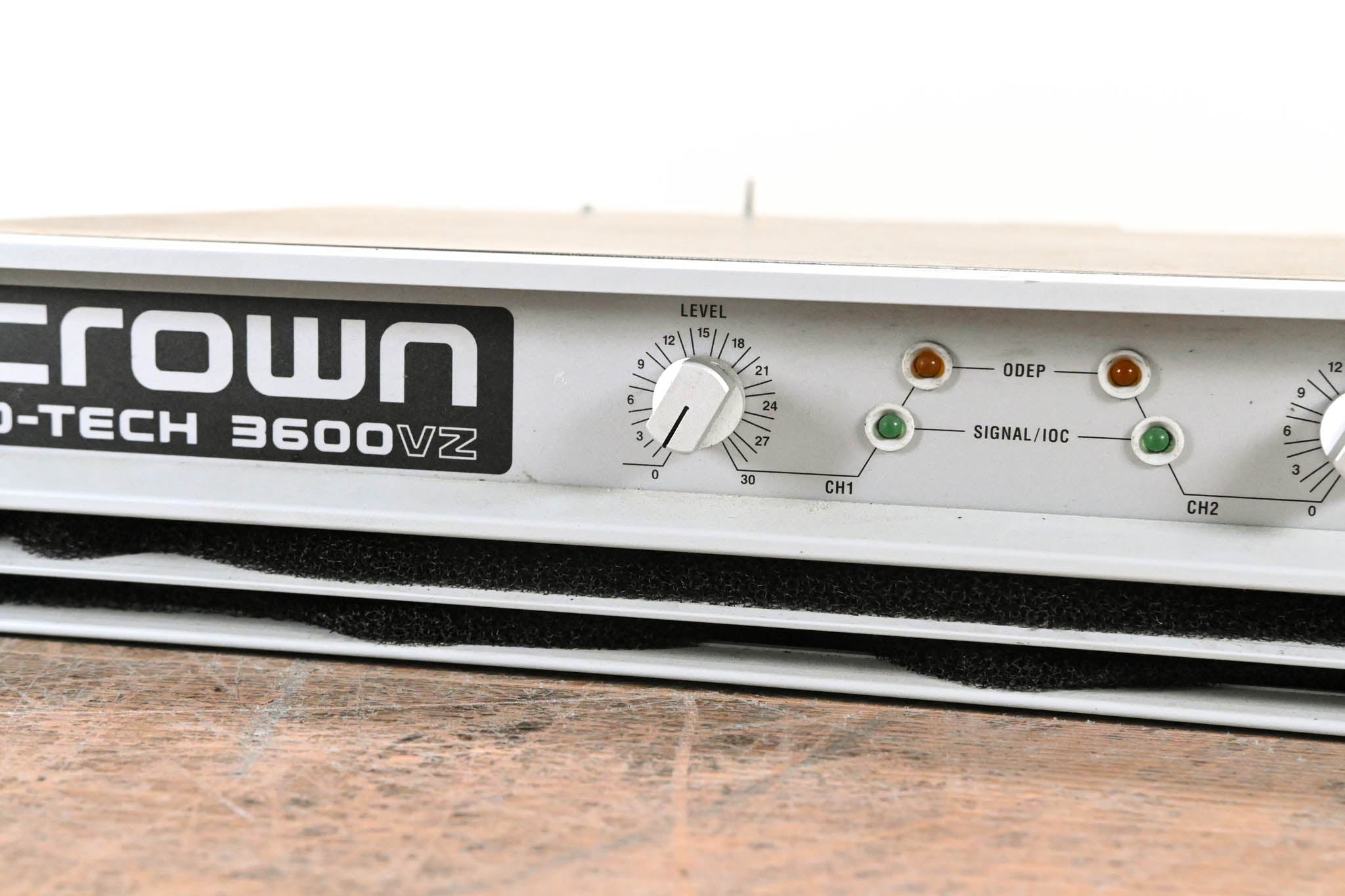 Crown Macro-Tech 3600VZ 2-Channel Power Amplifier