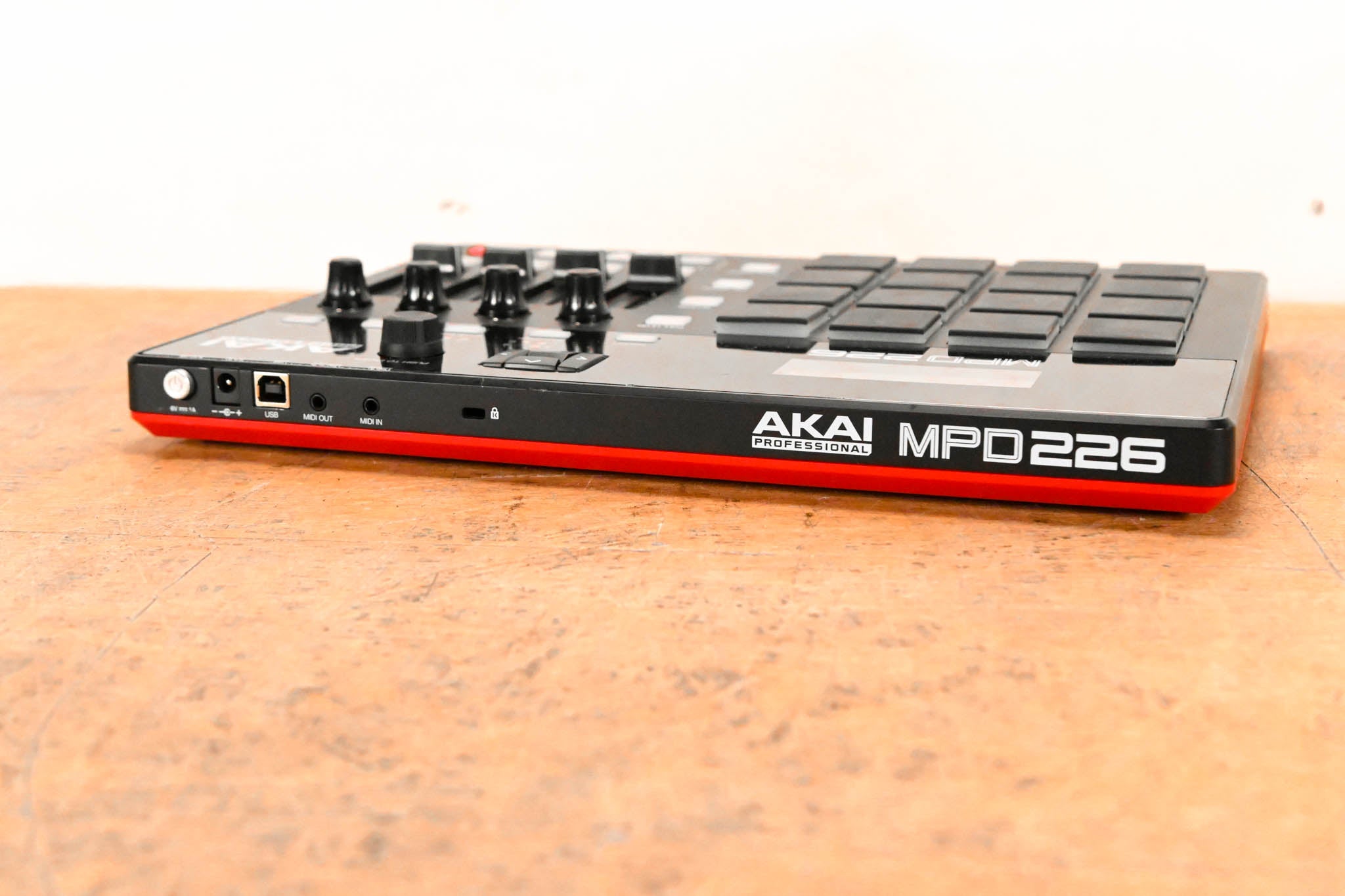 Akai MPD226 Midi Pad Controller (NO POWER SUPPLY)