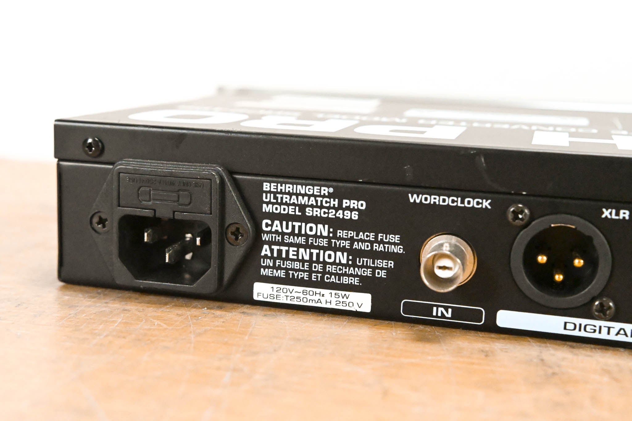 Behringer ULTRAMATCH PRO SRC2496 Sample Rate Converter