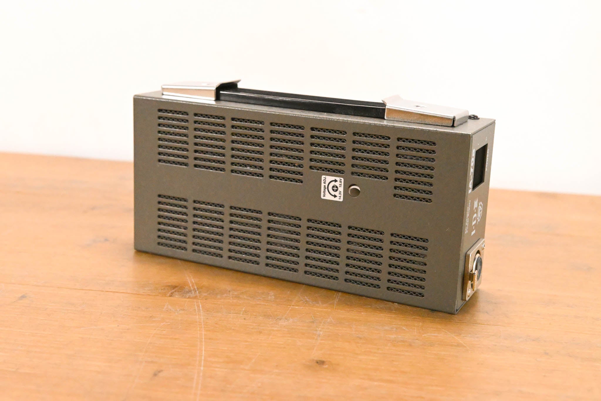 IDX System Technology IA-70a Single-Channel DC Power Supply