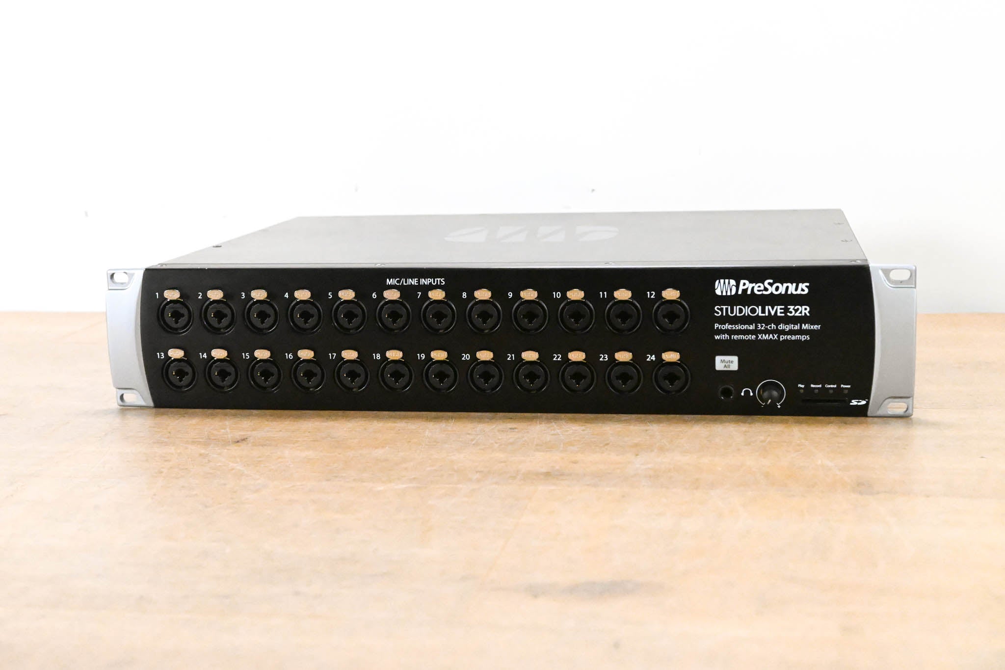 PreSonus StudioLive 32R 32-Channel Rackmount Digital Mixer
