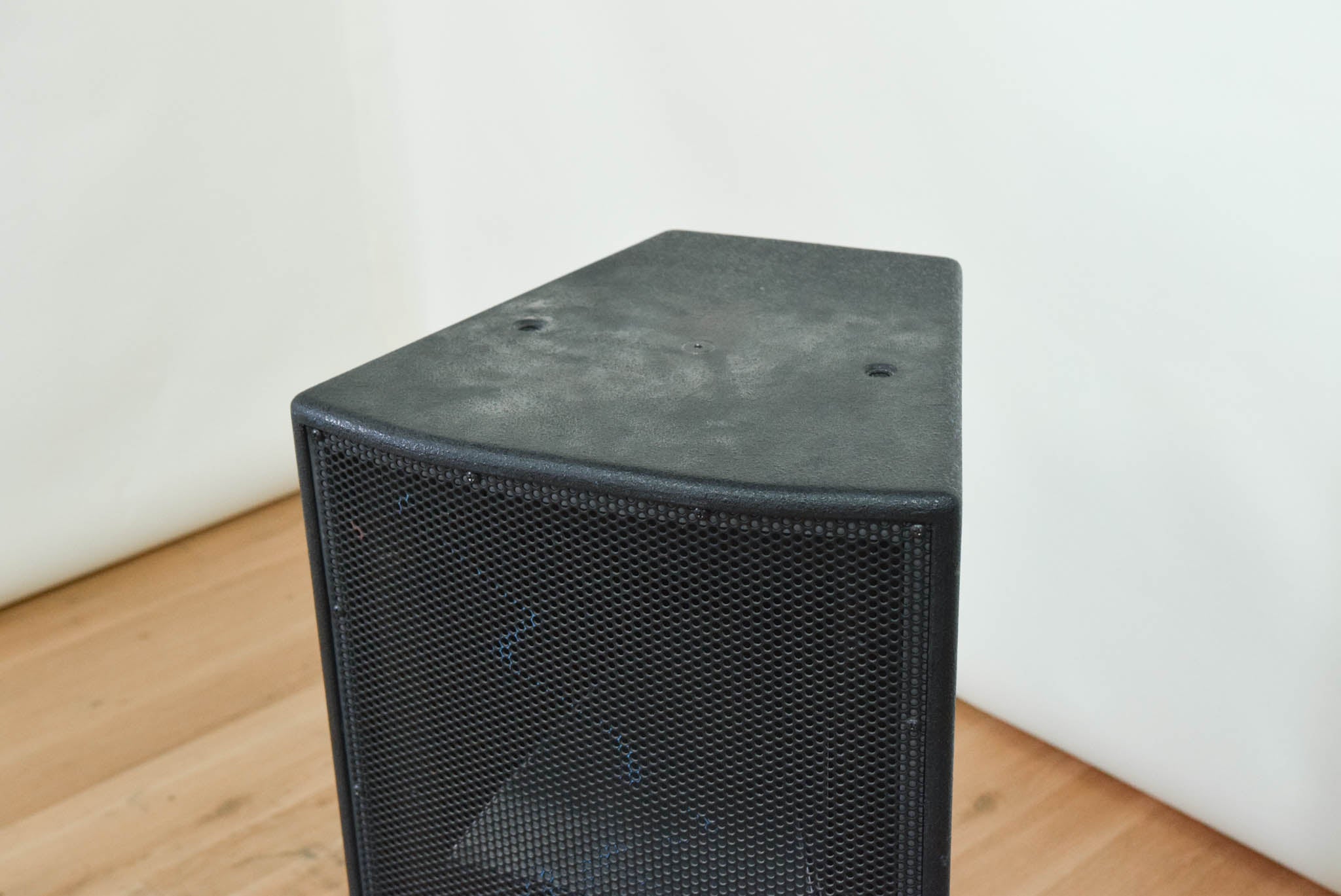 EAW MK2164 Two-Way Full-Range Loudspeaker