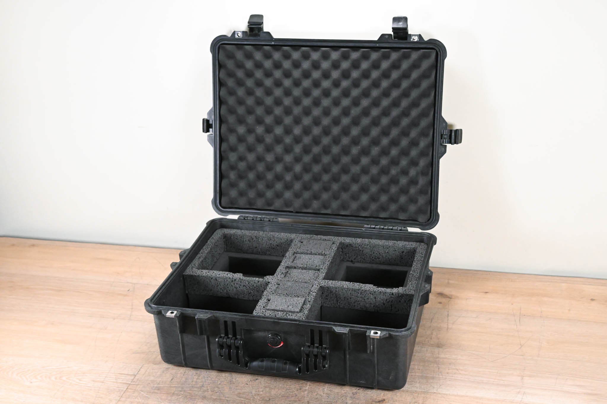 Clear-Com 176G018 Travel Case for DX300 Systems