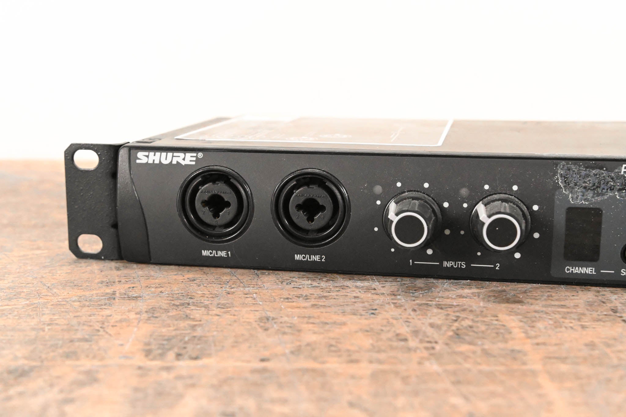 Shure PSM200 In-Ear Personal Monitoring System - H2 Band: 518-554 MHz