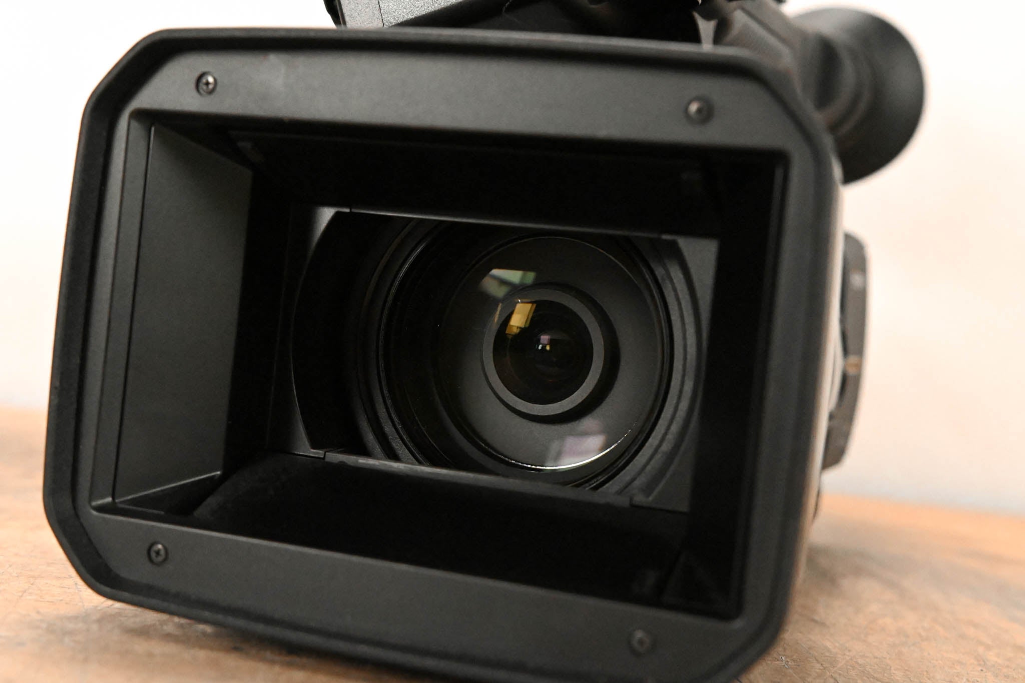 Sony HXR-NX5U NXCAM Professional Camcorder