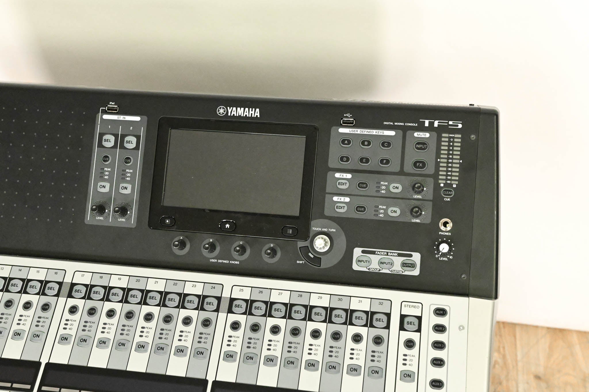 Yamaha TF5 32-Input Digital Mixing Console
