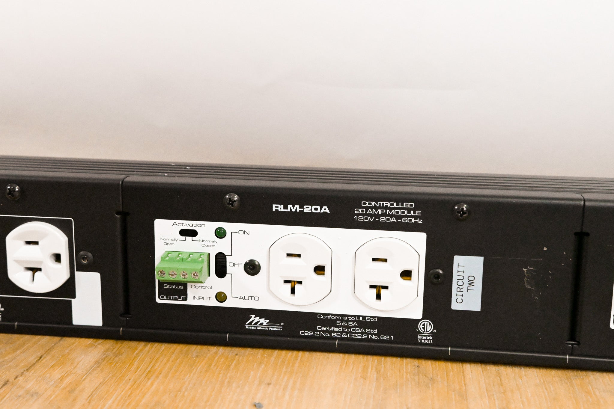 Middle Atlantic MPR-8A Raceway 72" Modular Power Strip w/ 7 Modules