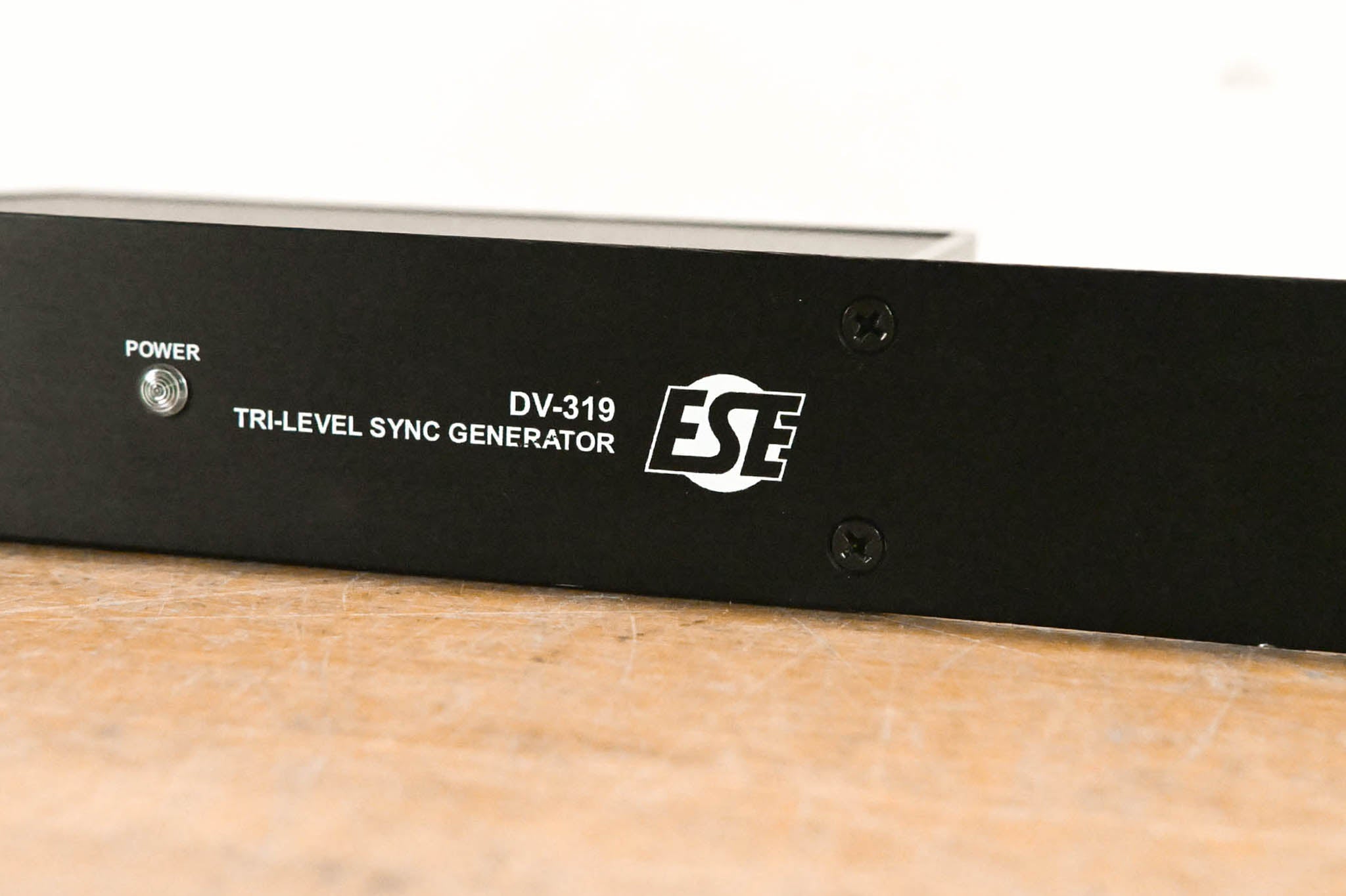 ESE DV-319 HD & SD Sync Generator