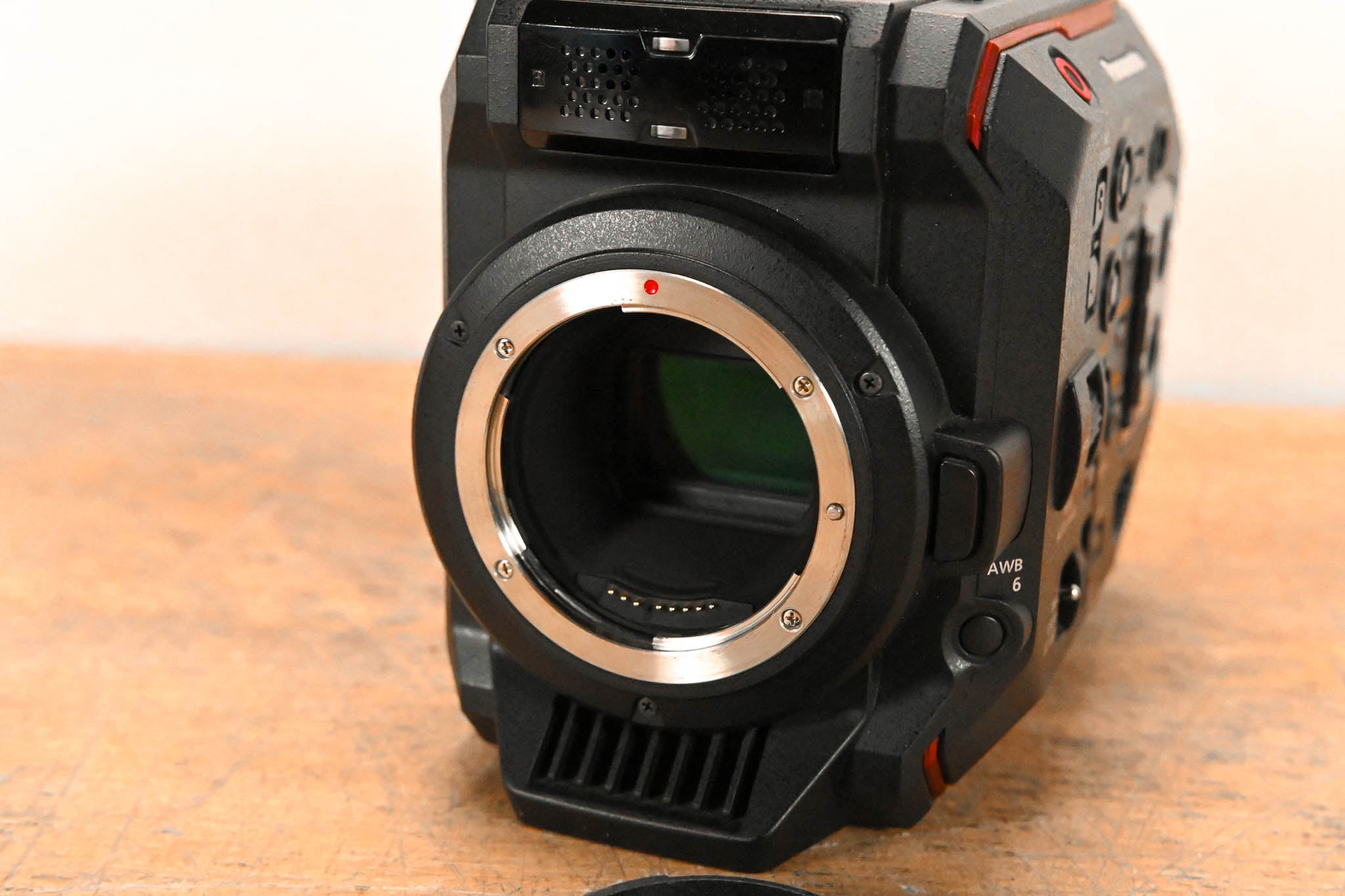 Panasonic AU-EVA1 Compact 5.7K Super 35mm Cinema Camera