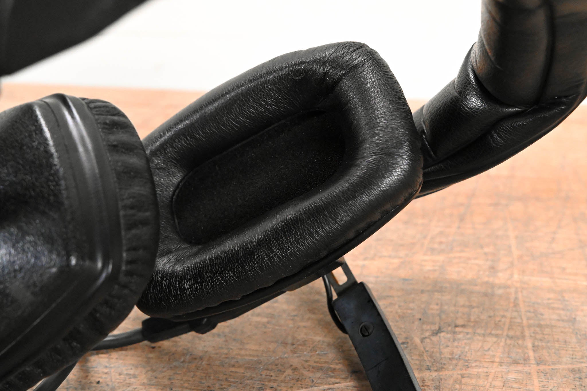 Beyerdynamic DT 109 50 Ohm Dual-Ear Headset