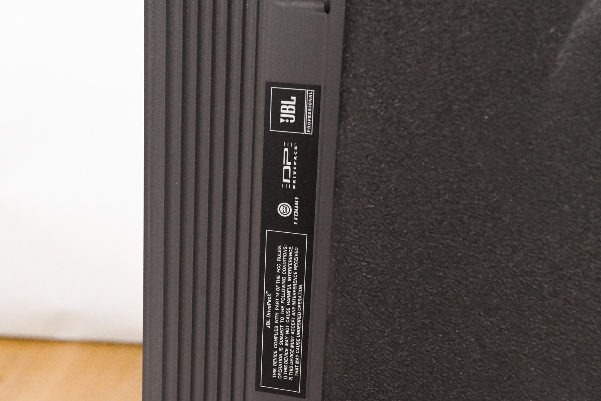JBL VT4882DP Powered Dual 15" VerTec Line Array Subwoofer