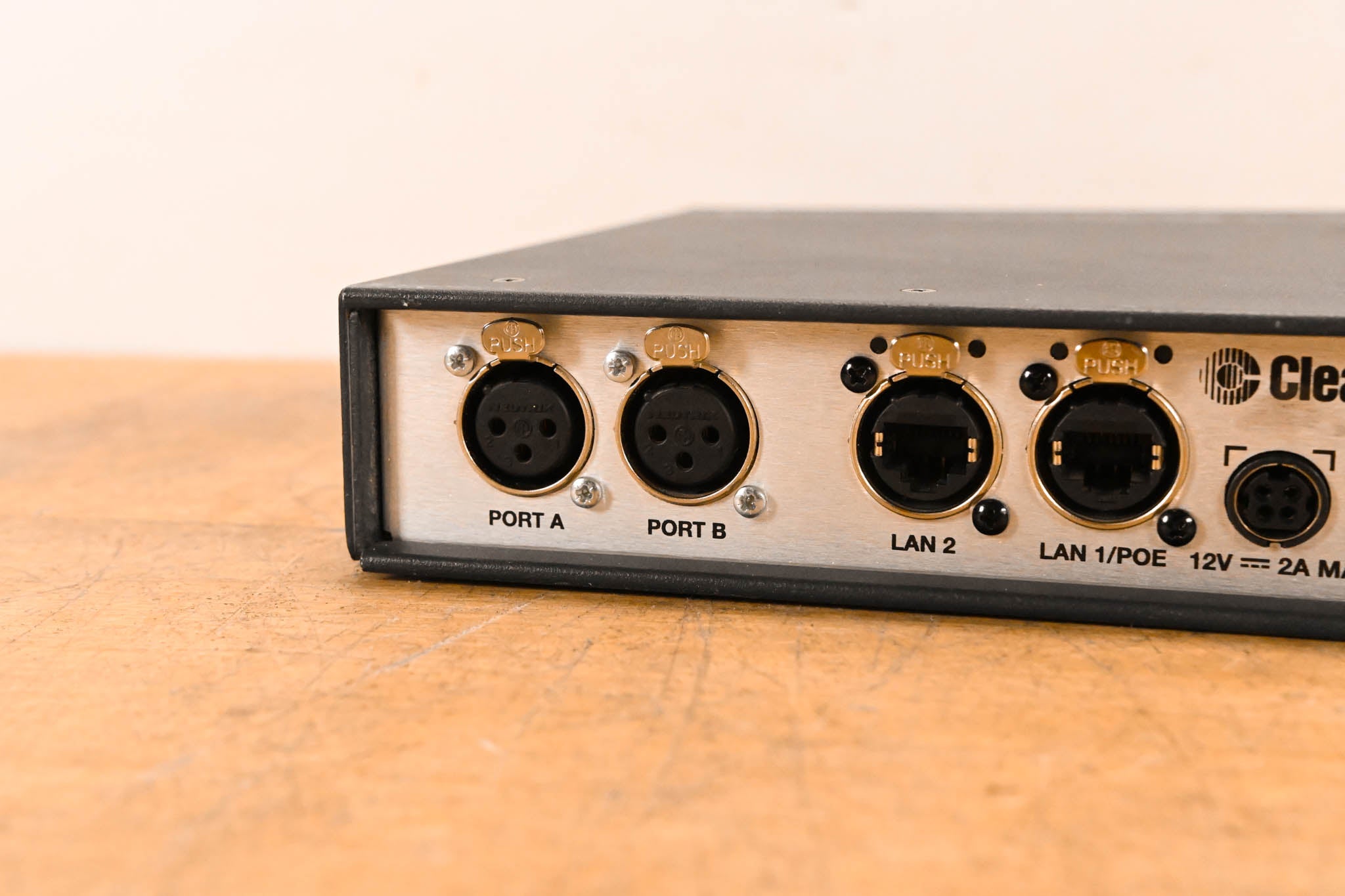 Clear-Com LQ-2W2 Compact 2-Port Partyline IP Interface (NO POWER SUPPLY)