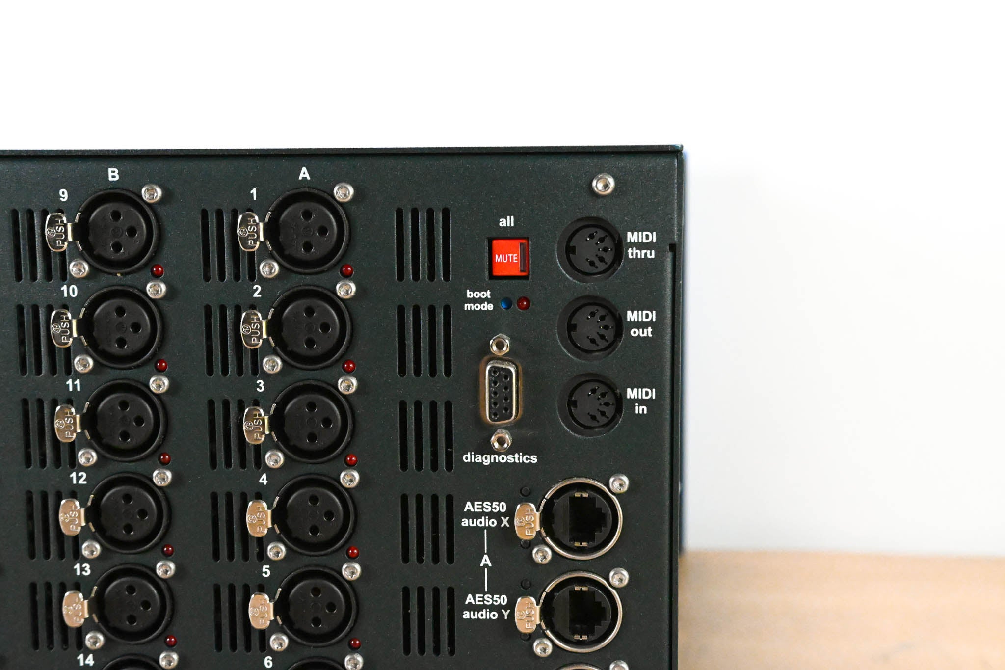 Midas DL231 24x24 Active Microphone Splitter