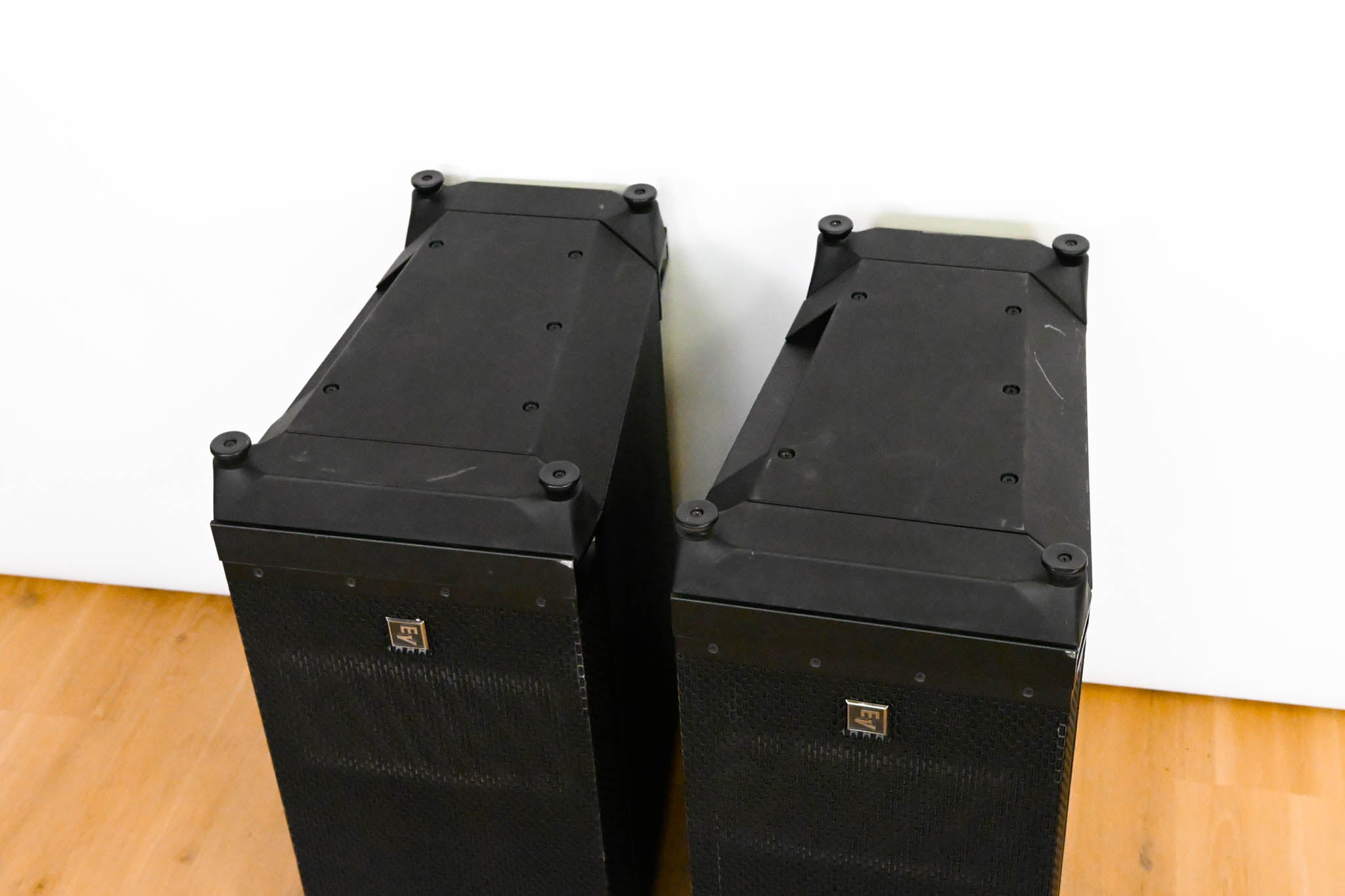Electro-Voice (EV) X2-212/90 12" Vertical Line Array Loudspeaker (PAIR)