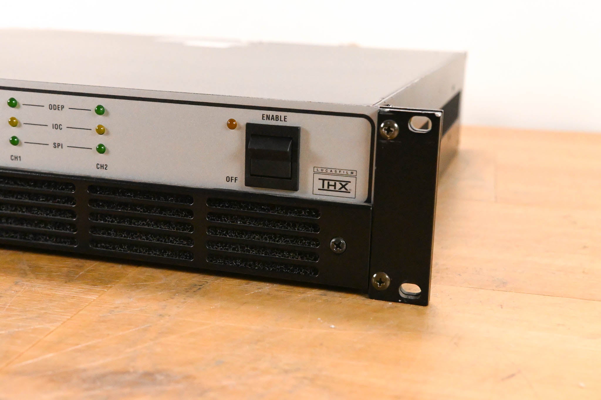 Crown Com-Tech 400 2-Channel Power Amplifier