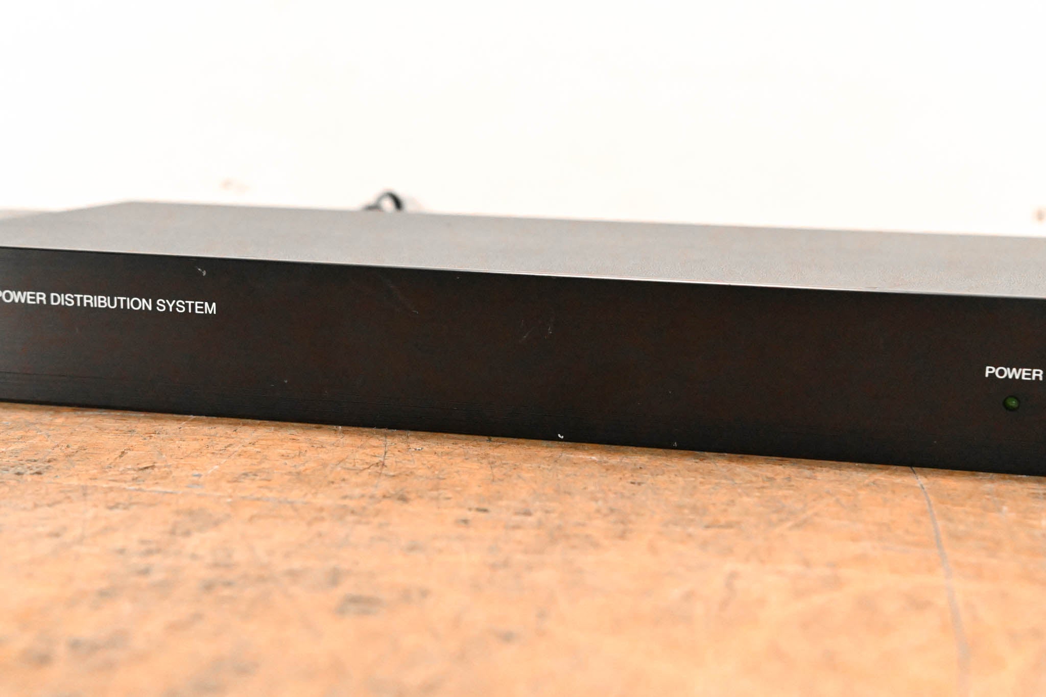 Shure UA844US Wideband UHF Antenna and Power Distributor
