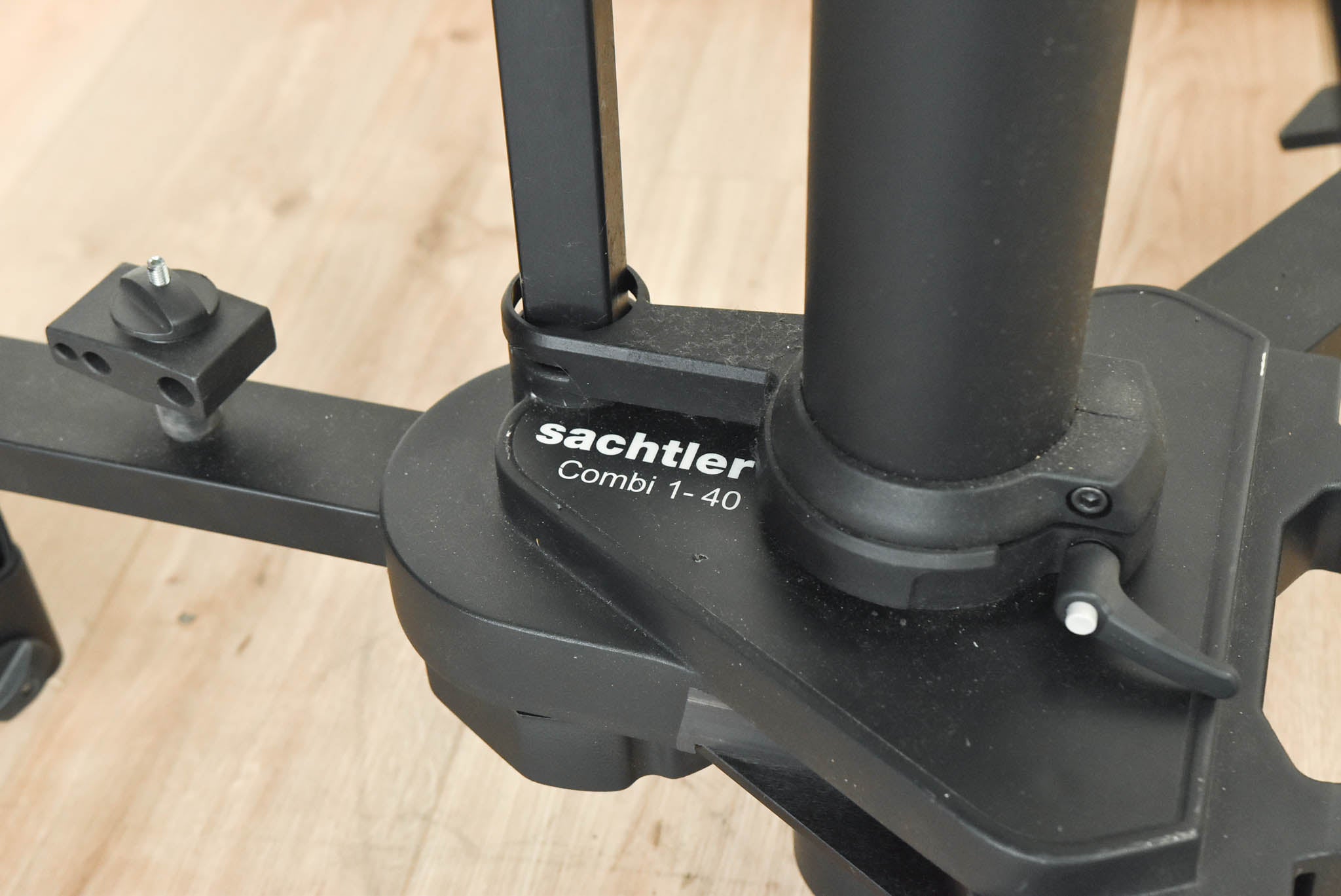 Sachtler Video 25 Plus With 5199 Combi Pedestal 1-40