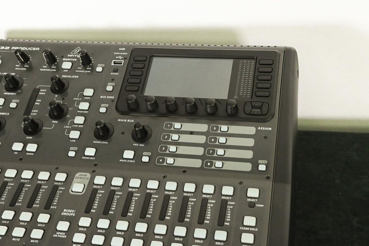 Behringer X32 Producer 40-Channel Rack-Mountable Digital Mixing Console