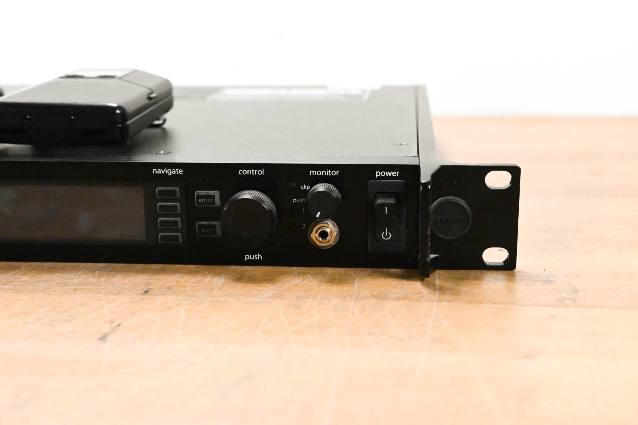 Shure PSM 1000 In-Ear Personal Monitoring System - G10 Band: 470-542 MHz