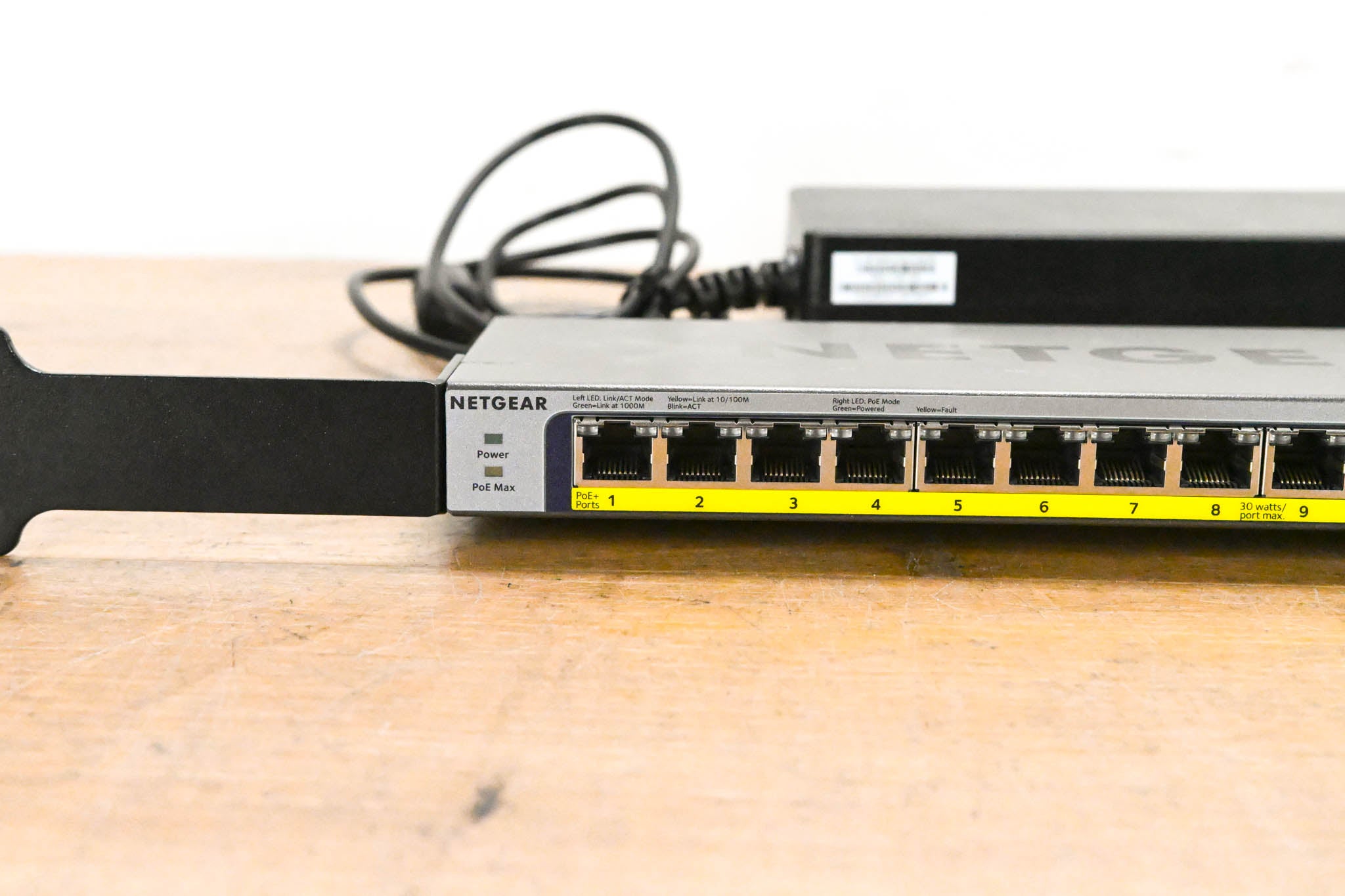 NETGEAR GS116PP 16-Port Gigabit PoE+ Compliant Unmanaged Switch